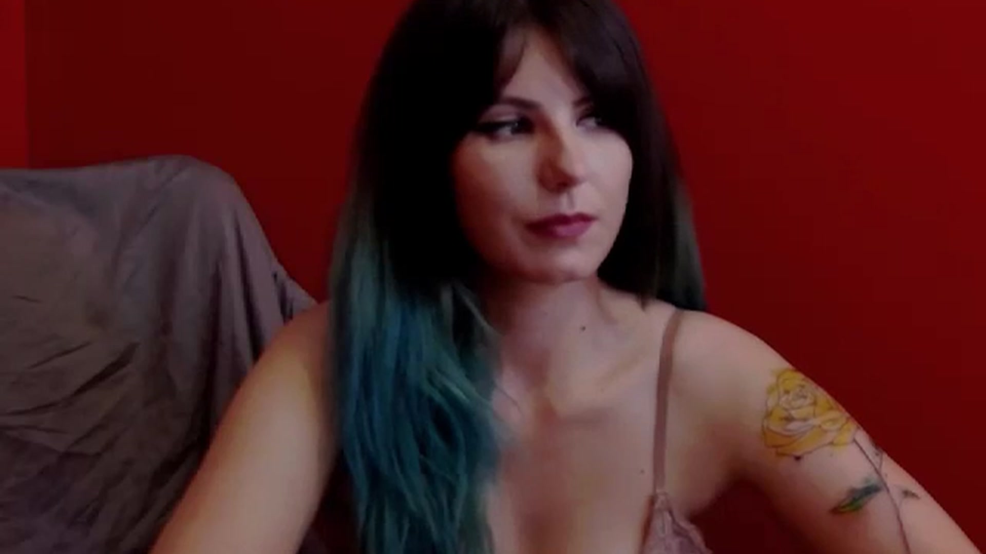 Gallery image thumbnail from IamAzaleea's myfreecams stream on, 09/20/2023, 02:05 image 11 of 20
