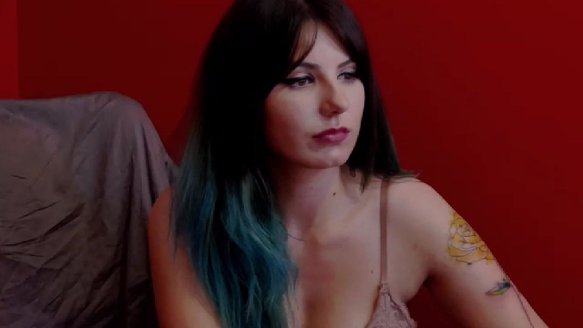 Gallery image thumbnail from IamAzaleea's myfreecams stream on, 09/20/2023, 02:05 image 15 of 20