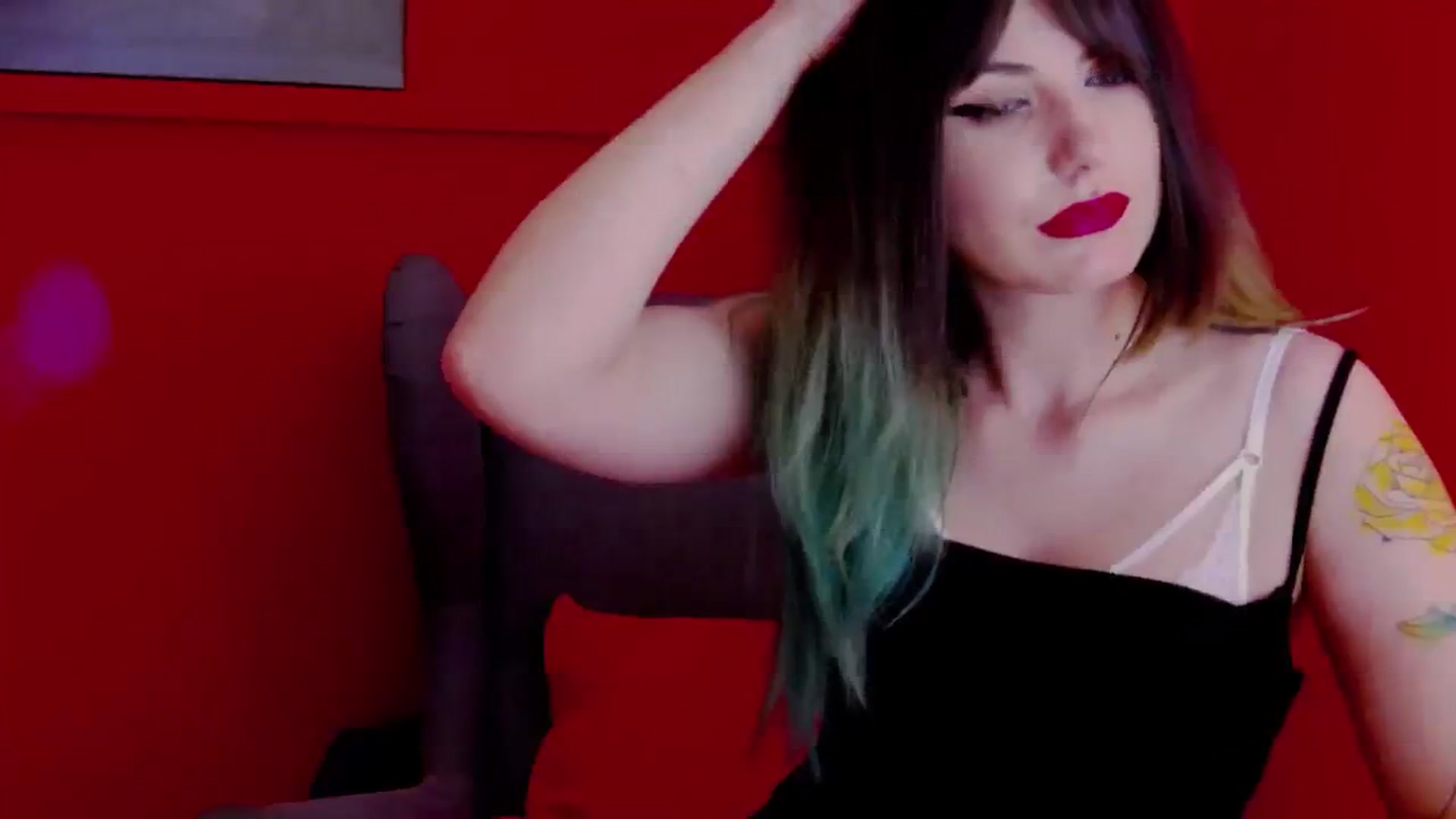 Gallery image thumbnail from IamAzaleea's myfreecams stream on, 11/30/2023, 22:30 image 5 of 20