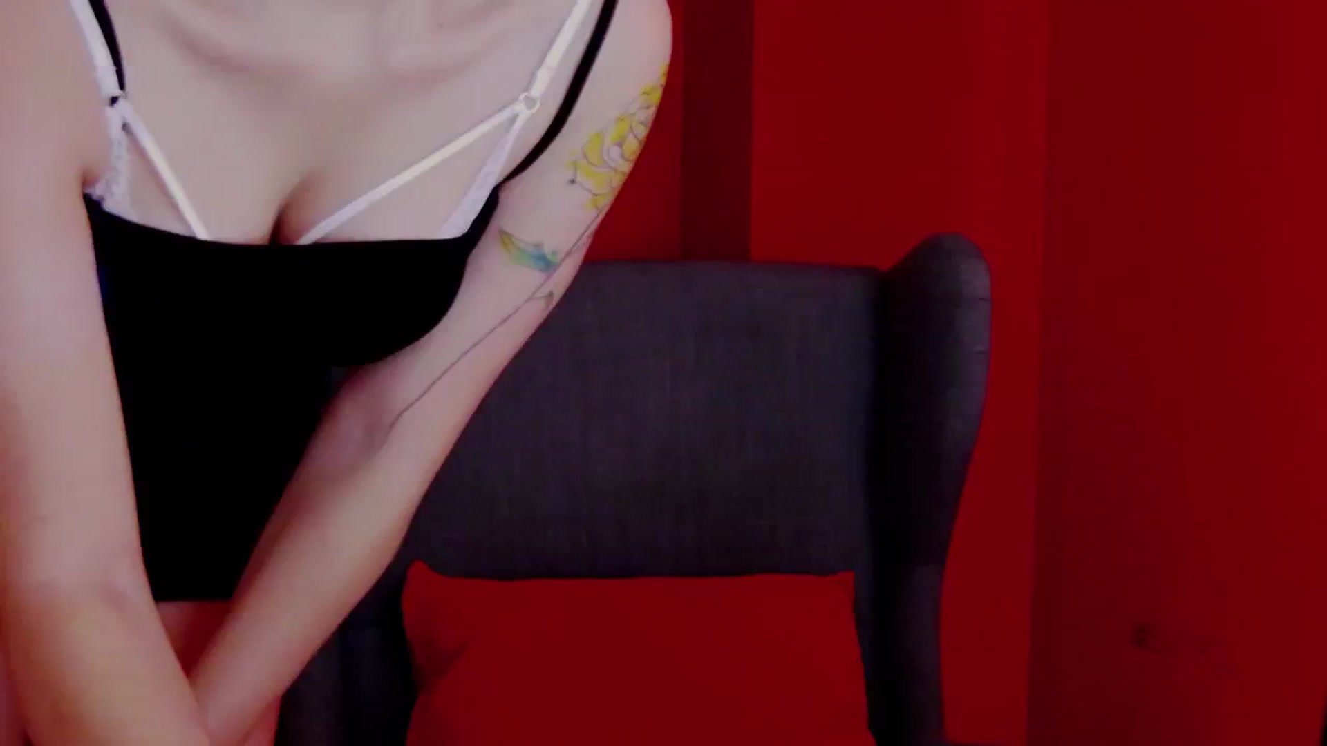 Gallery image thumbnail from IamAzaleea's myfreecams stream on, 11/30/2023, 22:30 image 2 of 20