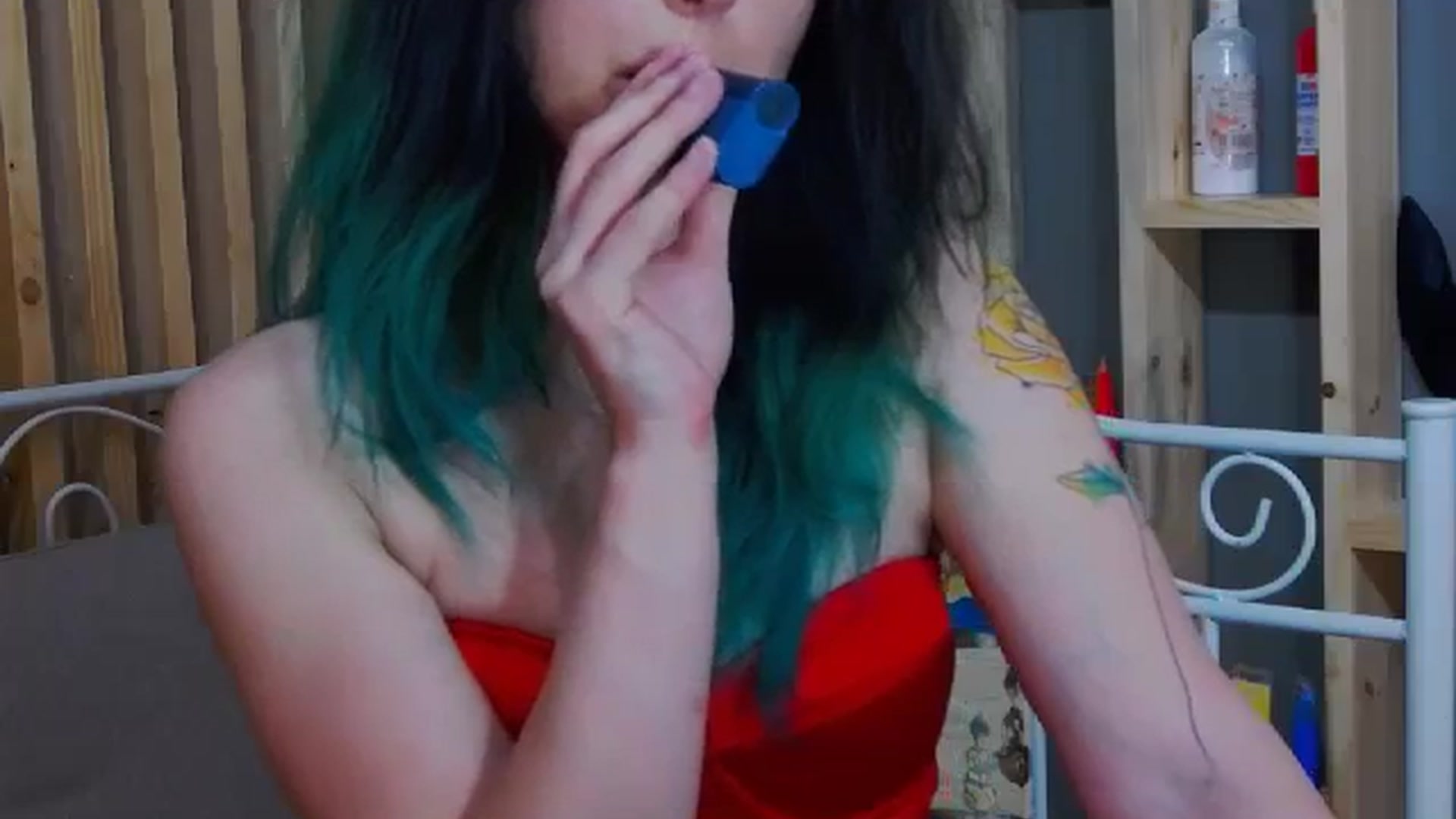 Gallery image thumbnail from IamAzaleea's myfreecams stream on, 01/10/2024, 24:06 image 10 of 20