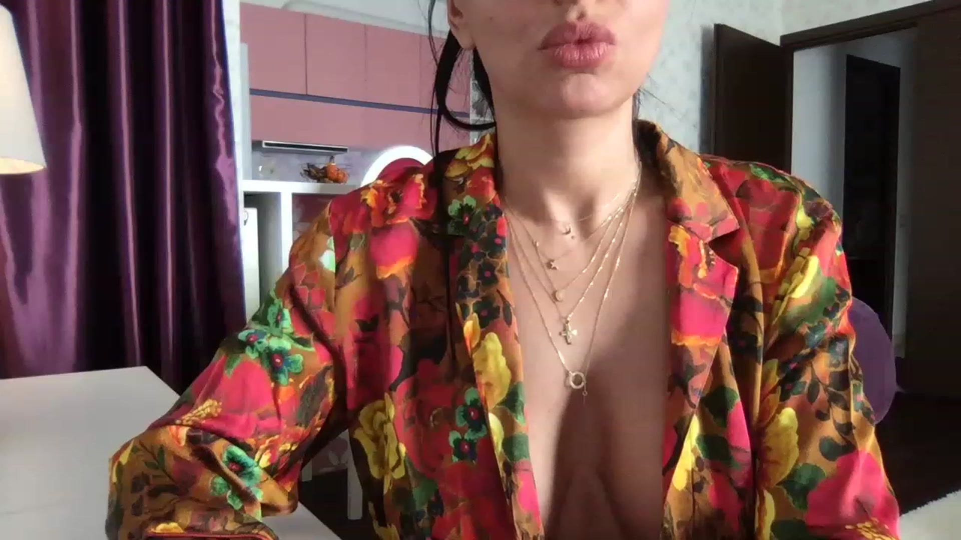 Gallery image thumbnail from IamHayfa's myfreecams stream on, 01/09/2023, 10:44 image 4 of 20
