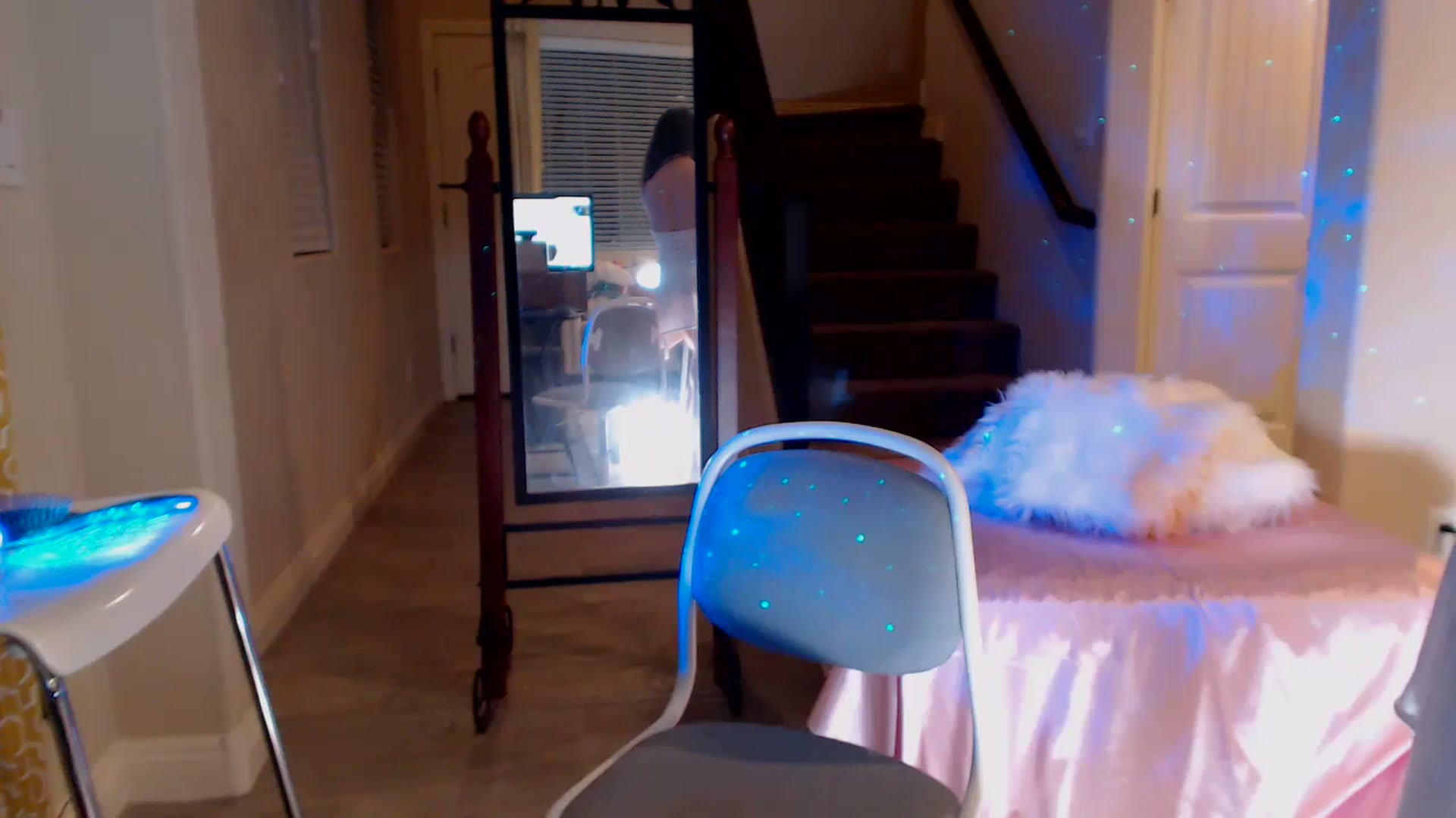 Gallery image thumbnail from IamJewel's myfreecams stream on, 09/03/2024, 03:14 image 11 of 20
