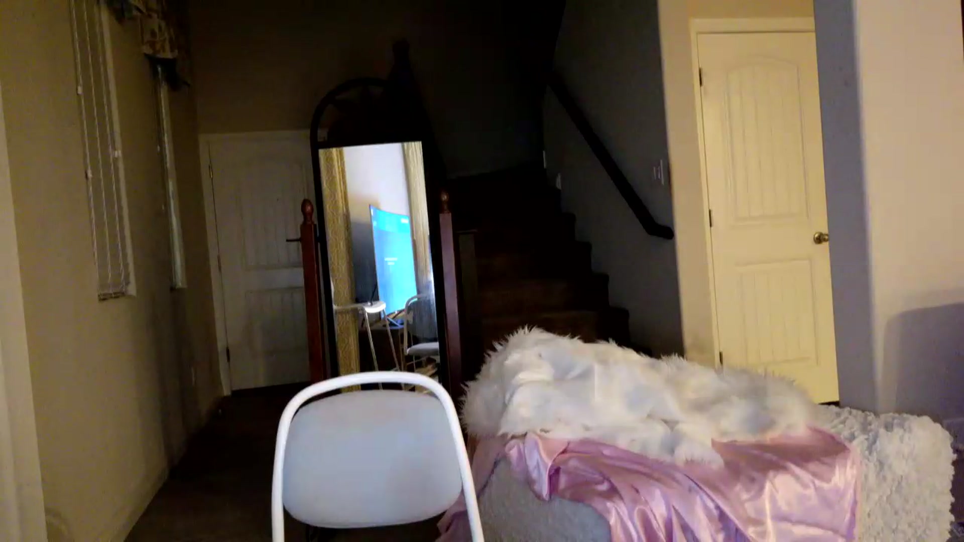 Gallery image thumbnail from IamJewel's myfreecams stream on, 05/25/2026, 03:56 image 14 of 20
