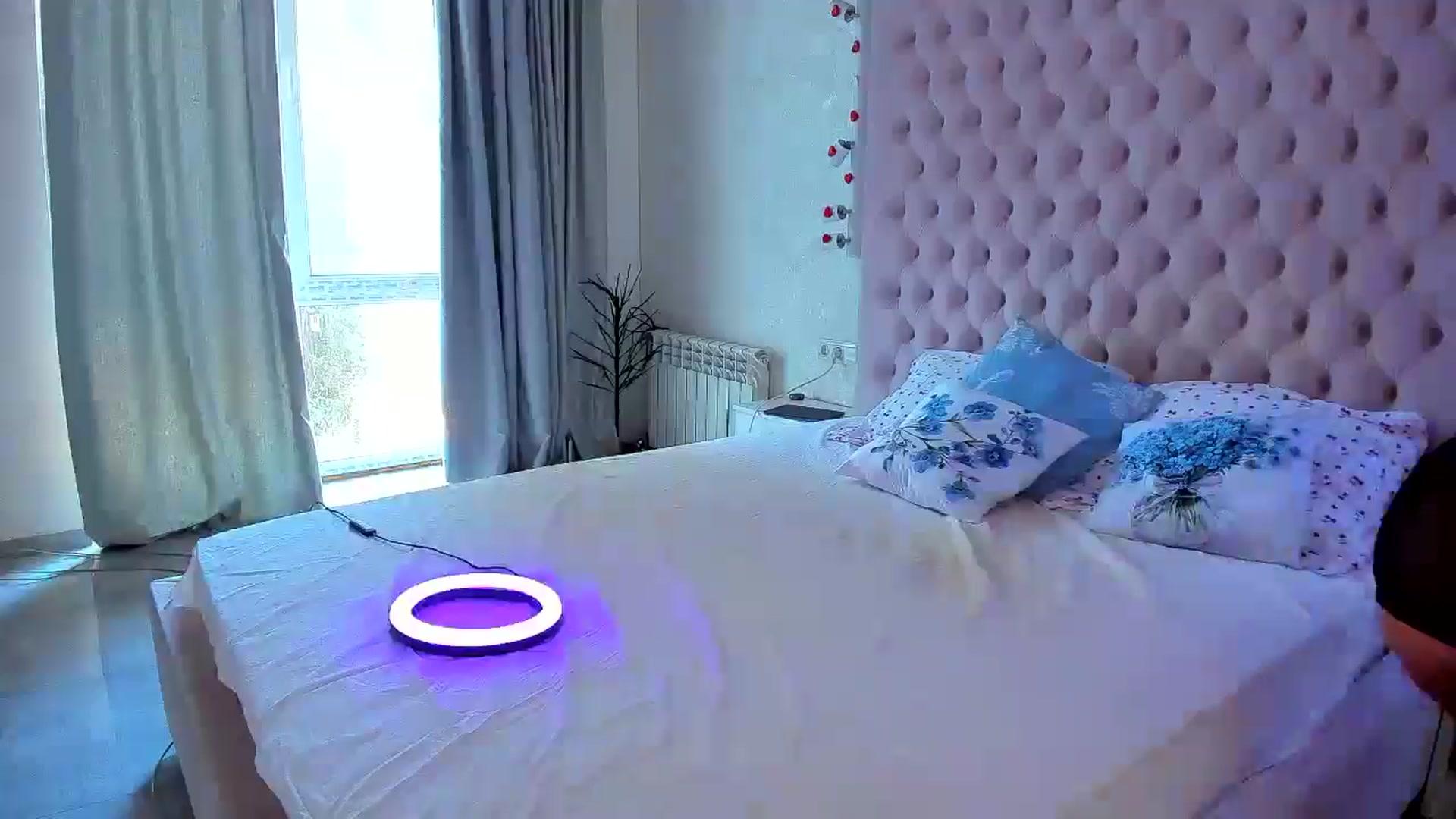 Gallery image thumbnail from IamKristina's myfreecams stream on, 08/16/2025, 08:38 image 10 of 20