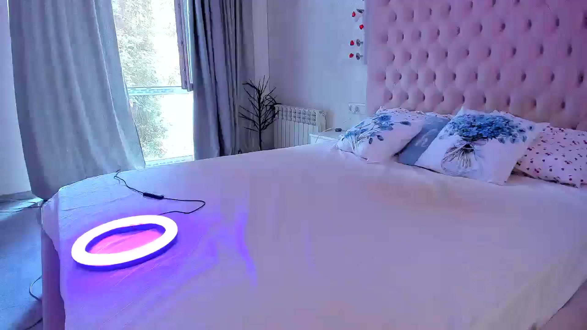 Gallery image thumbnail from IamKristina's myfreecams stream on, 08/19/2025, 06:21 image 19 of 20