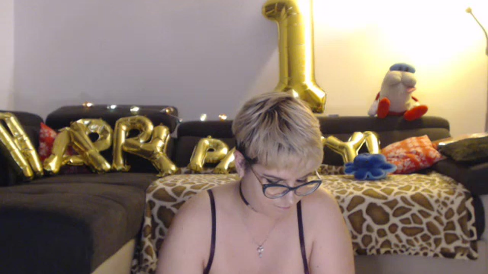 Gallery image thumbnail from IamMiky's myfreecams stream on, 06/19/2023, 24:29 image 7 of 20
