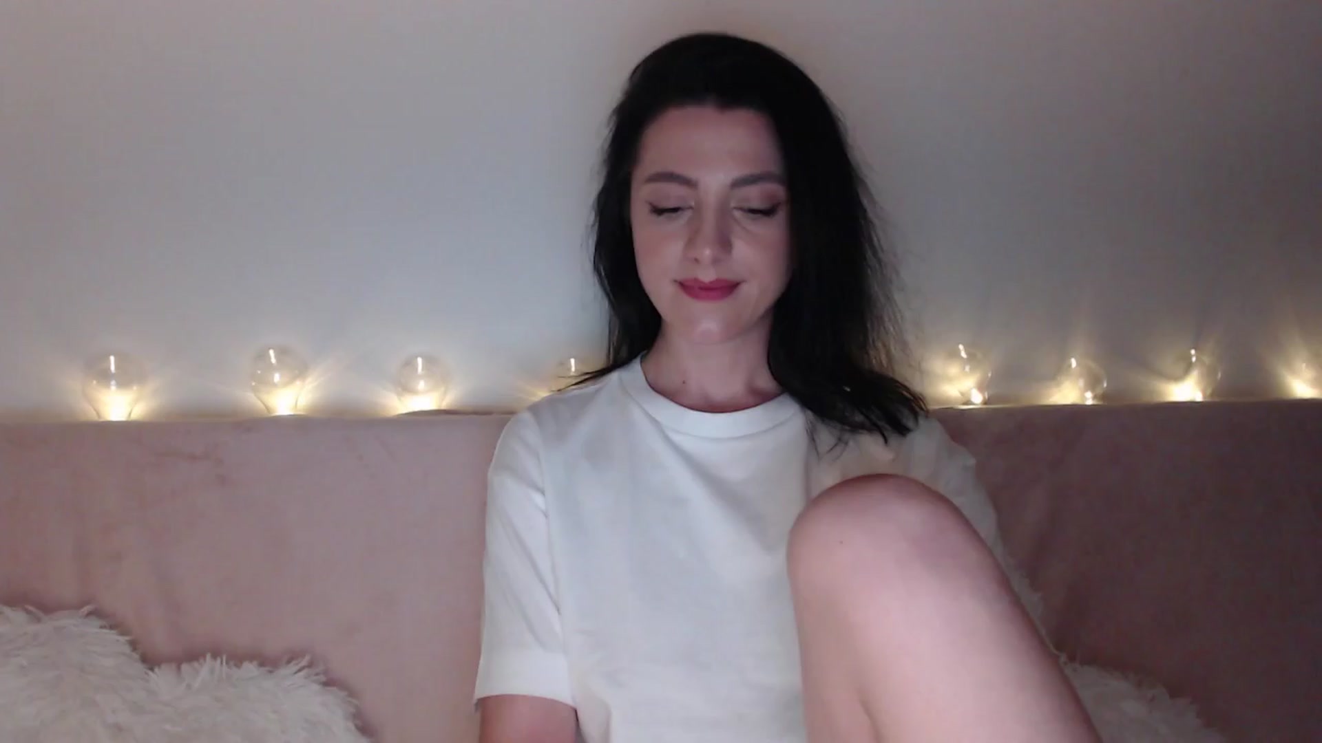 Gallery image thumbnail from IamNOTbaby's myfreecams stream on, 04/14/2024, 01:58 image 9 of 20