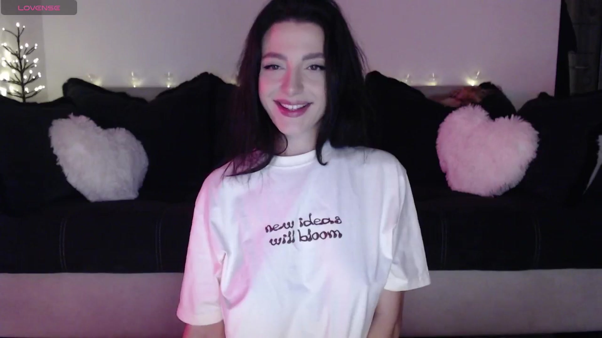 Gallery image thumbnail from IamNOTbaby's myfreecams stream on, 05/04/2024, 10:03 image 6 of 20
