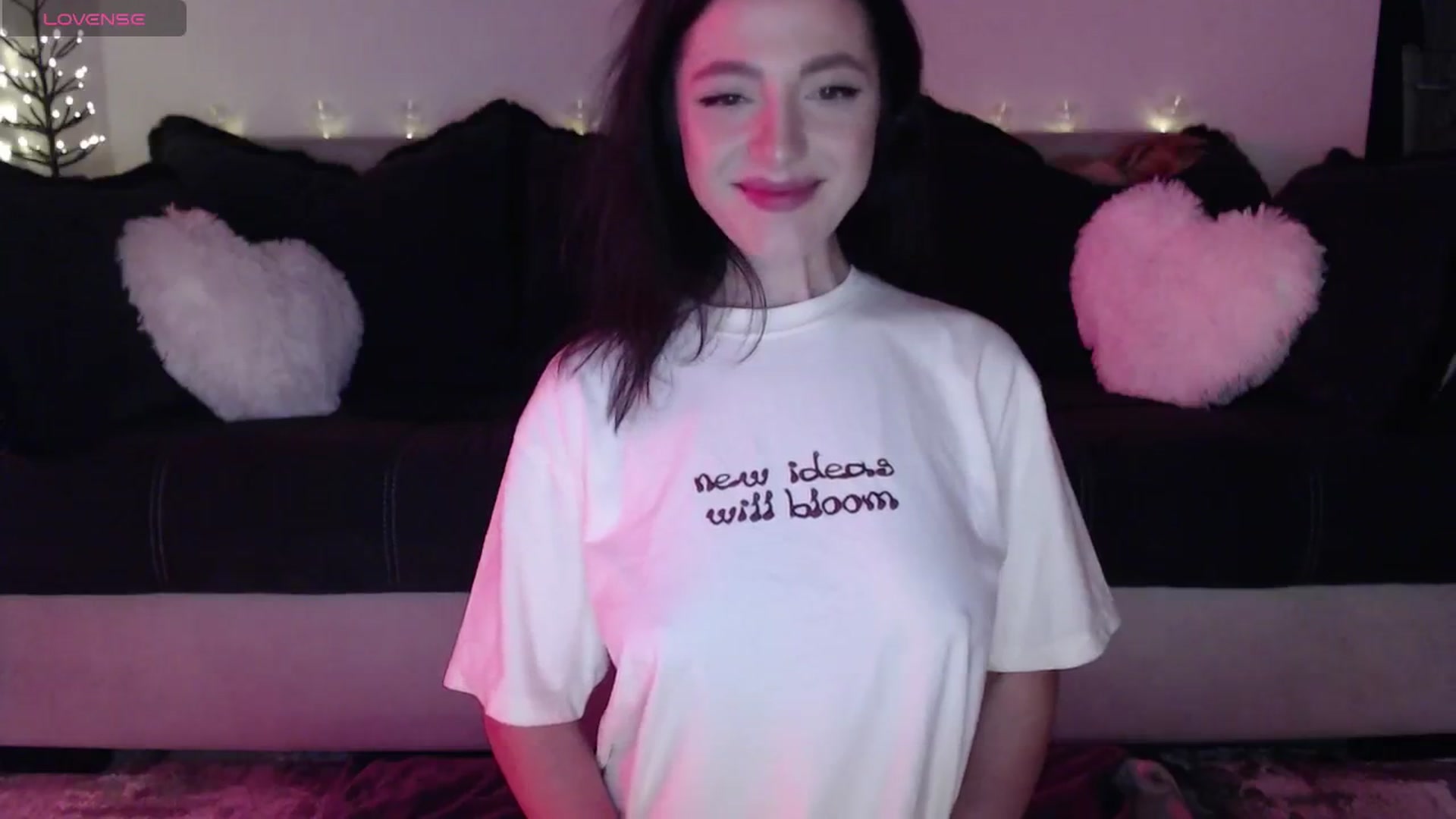 Gallery image thumbnail from IamNOTbaby's myfreecams stream on, 05/04/2024, 10:03 image 18 of 20