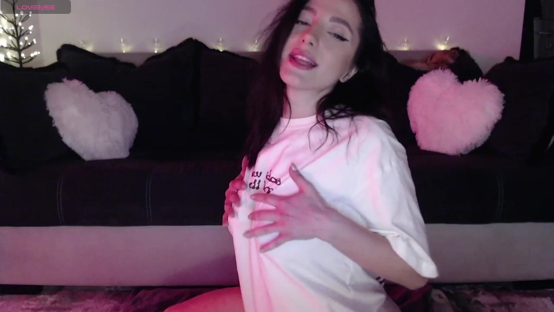 Gallery image thumbnail from IamNOTbaby's myfreecams stream on, 05/04/2024, 10:03 image 17 of 20