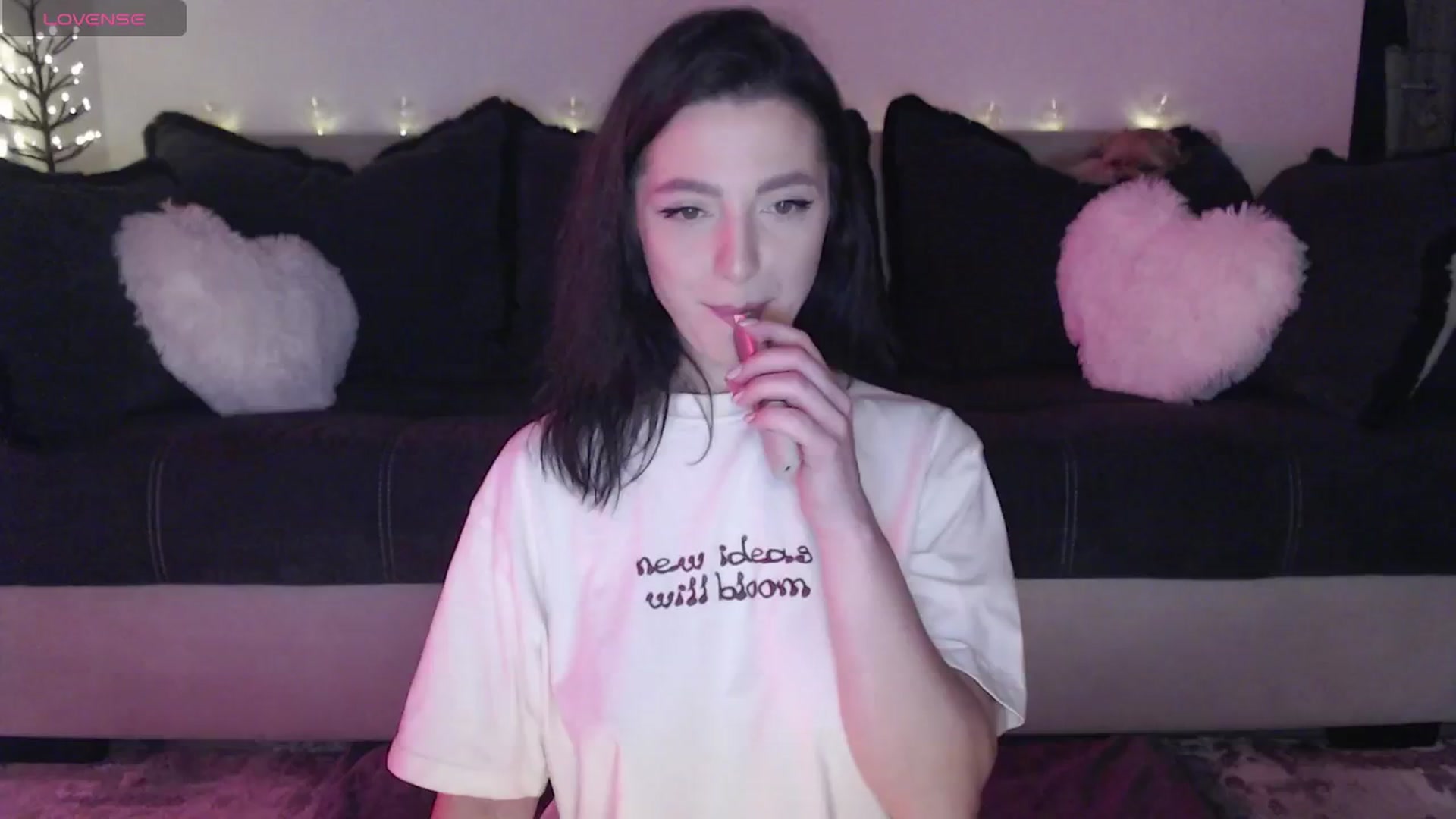 Gallery image thumbnail from IamNOTbaby's myfreecams stream on, 05/04/2024, 10:03 image 2 of 20