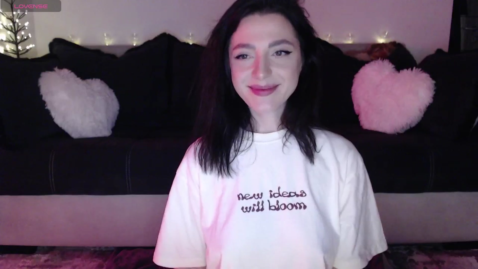 Gallery image thumbnail from IamNOTbaby's myfreecams stream on, 05/04/2024, 10:03 image 12 of 20