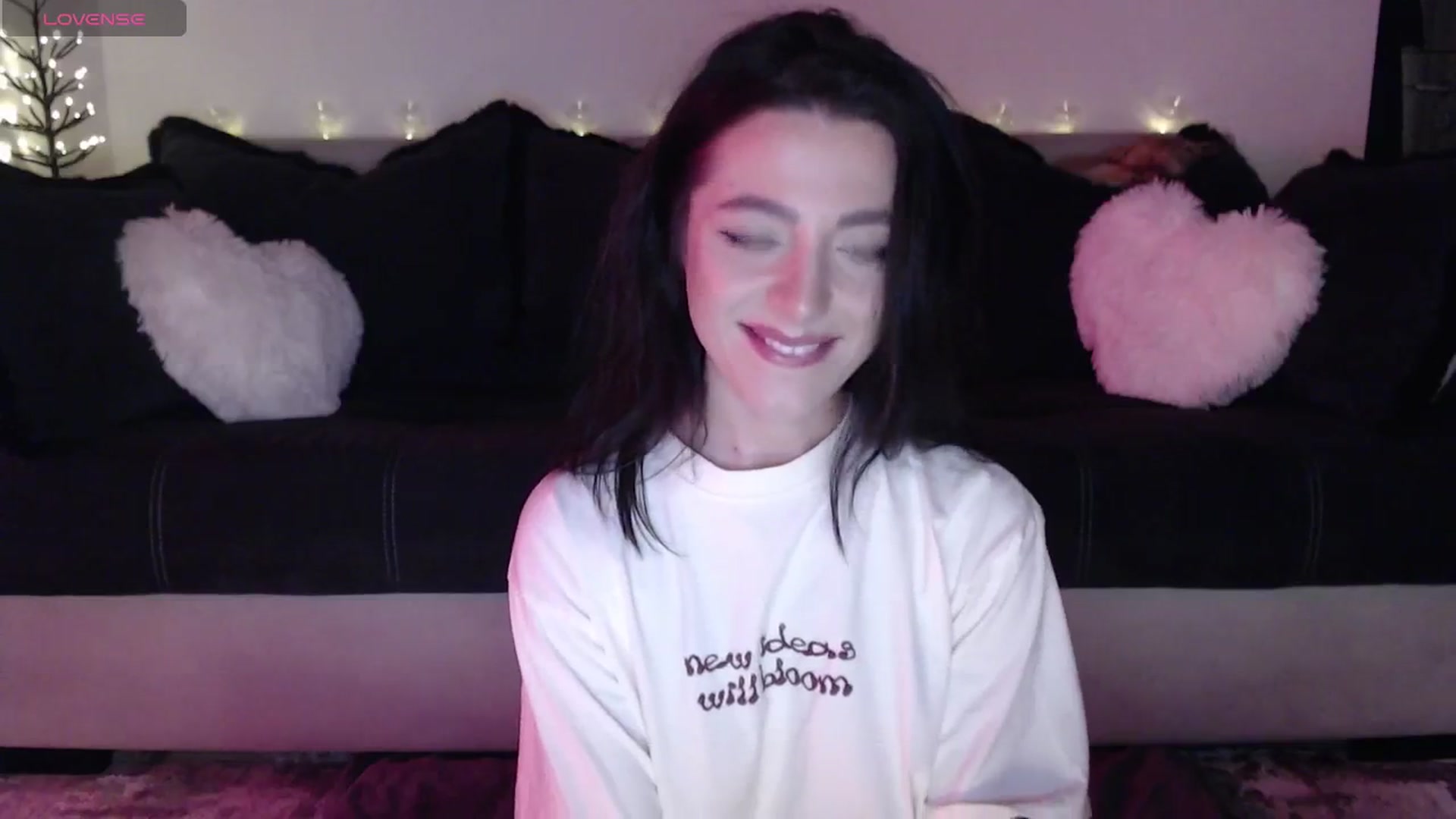 Gallery image thumbnail from IamNOTbaby's myfreecams stream on, 05/04/2024, 10:03 image 7 of 20
