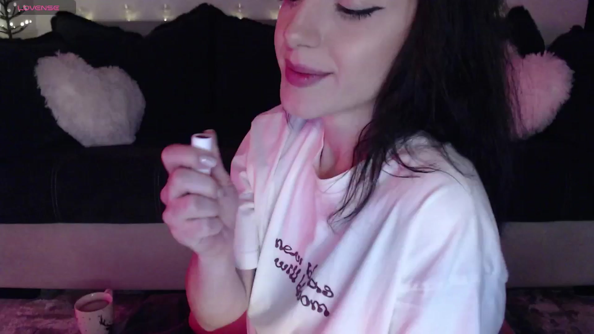 Gallery image thumbnail from IamNOTbaby's myfreecams stream on, 05/04/2024, 11:47 image 10 of 20
