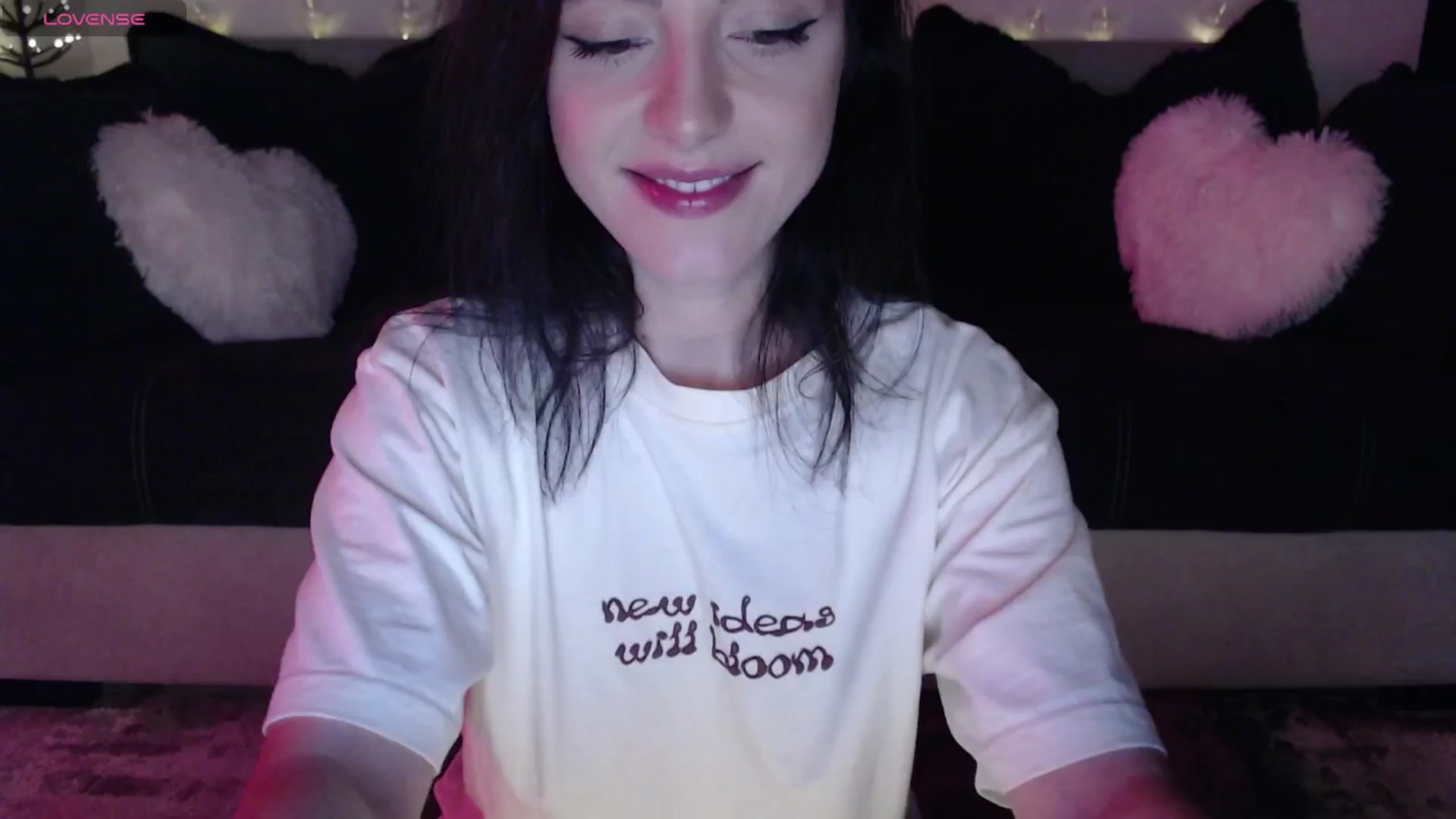 Gallery image thumbnail from IamNOTbaby's myfreecams stream on, 05/04/2024, 13:03 image 14 of 20