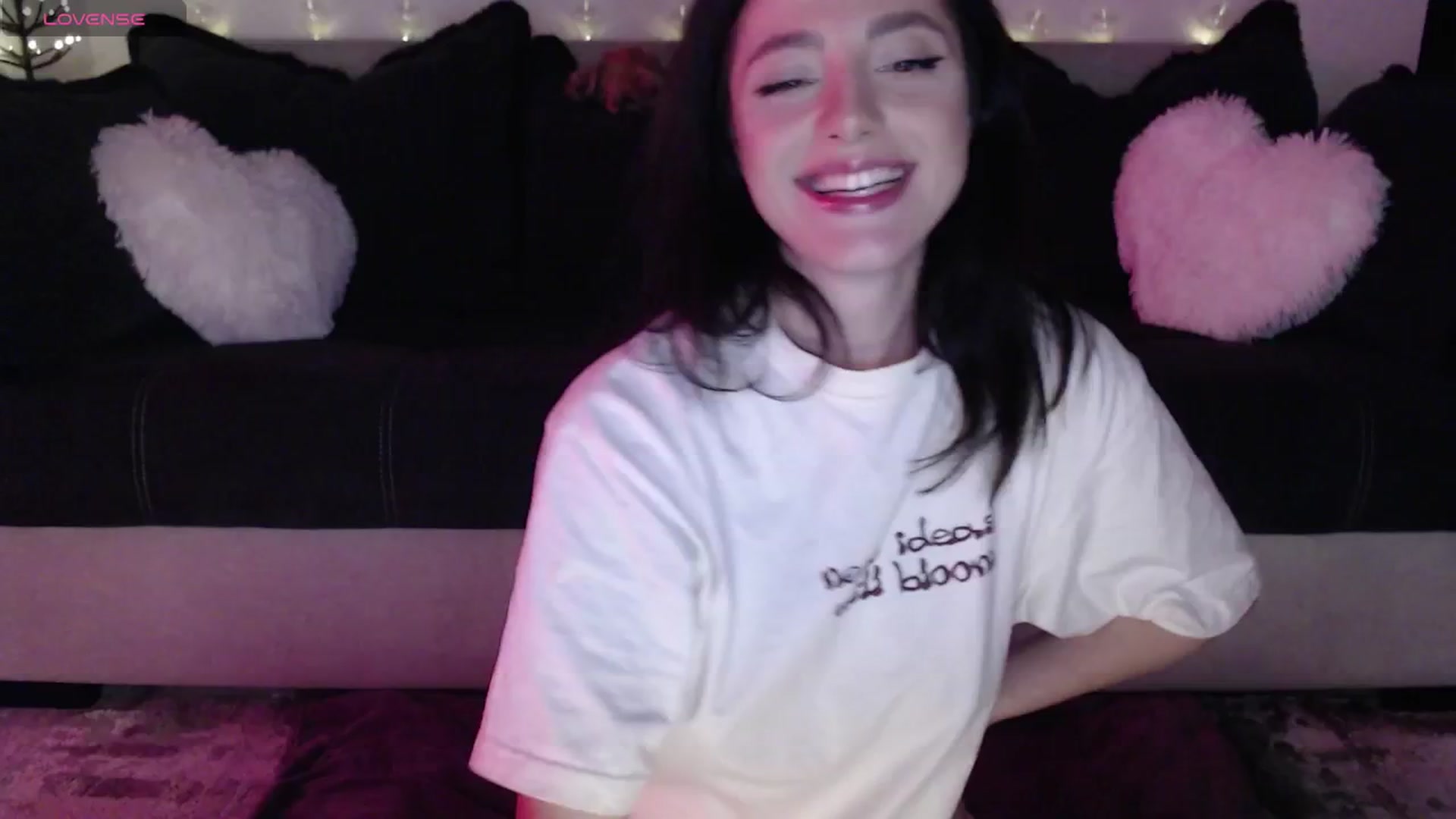 Gallery image thumbnail from IamNOTbaby's myfreecams stream on, 05/04/2024, 13:03 image 6 of 20