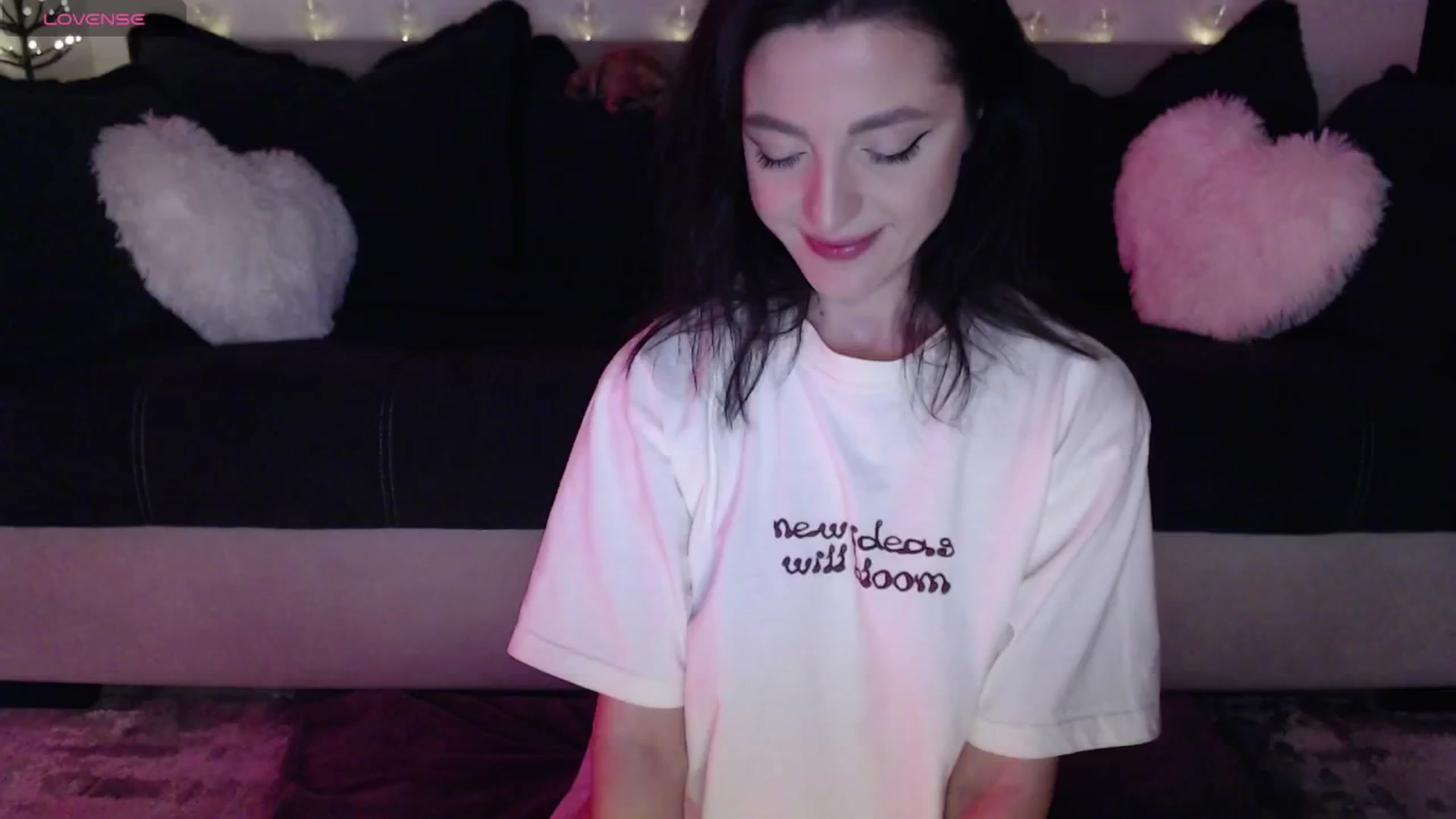 Gallery image thumbnail from IamNOTbaby's myfreecams stream on, 05/04/2024, 13:03 image 16 of 20