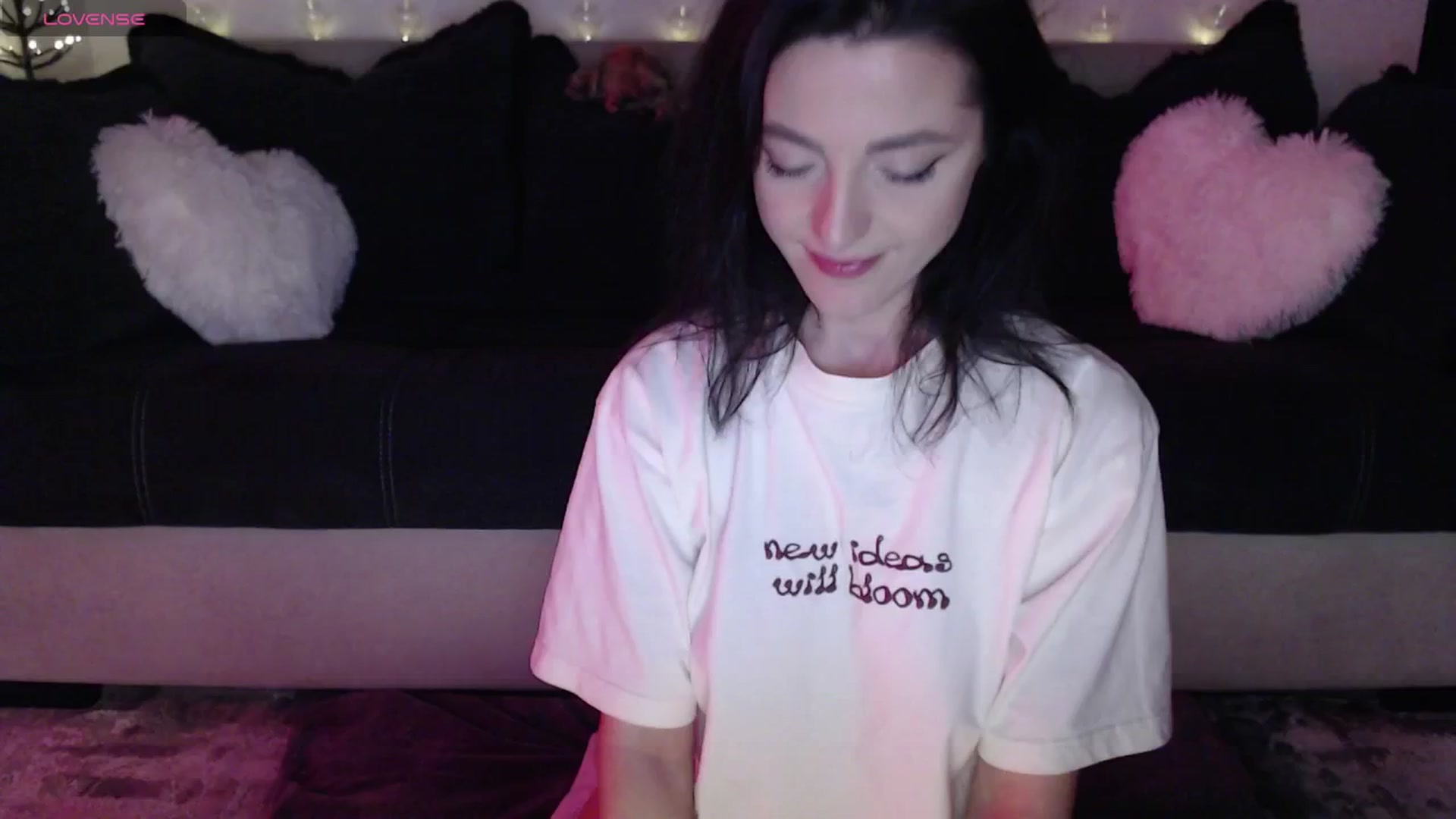 Gallery image thumbnail from IamNOTbaby's myfreecams stream on, 05/04/2024, 13:03 image 17 of 20