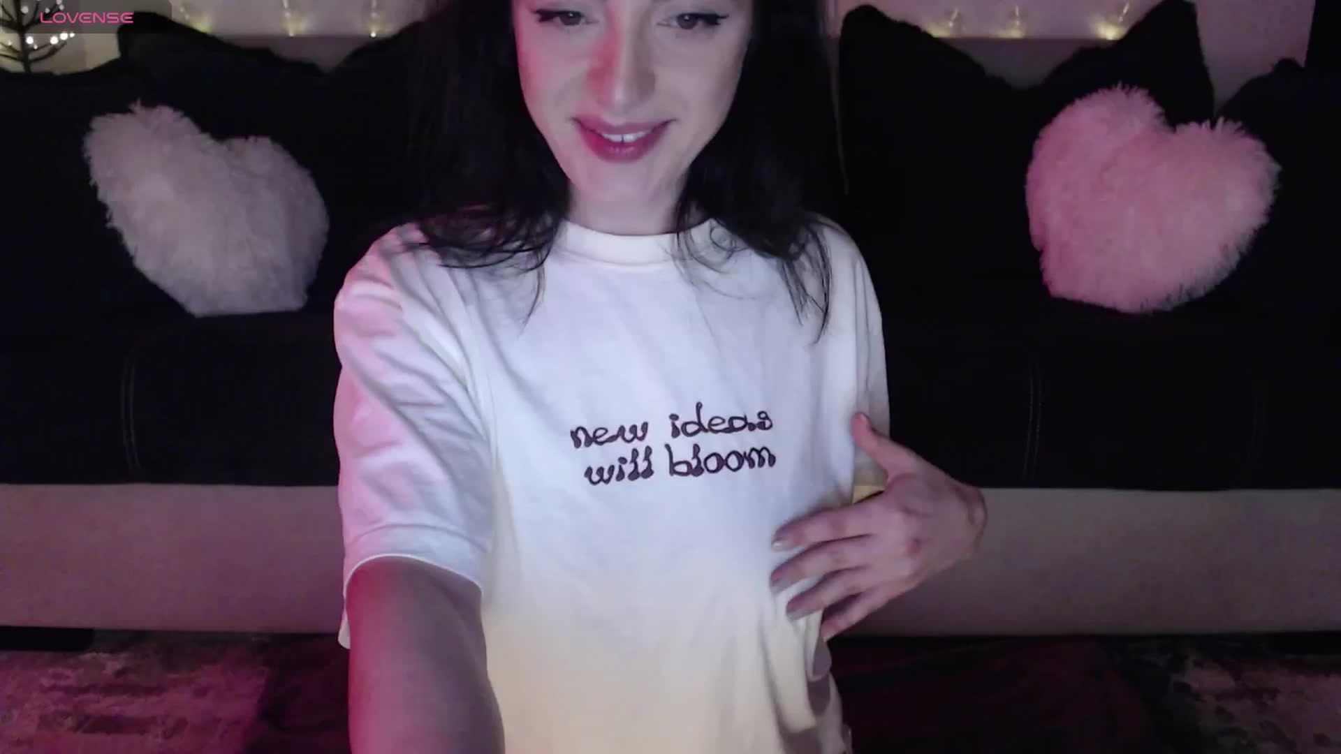 Gallery image thumbnail from IamNOTbaby's myfreecams stream on, 05/04/2024, 13:03 image 9 of 20