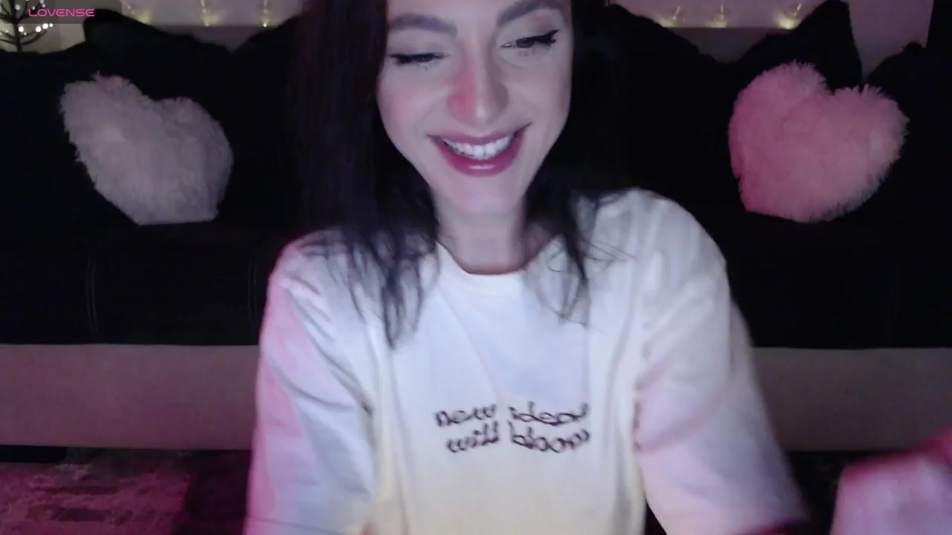 Gallery image thumbnail from IamNOTbaby's myfreecams stream on, 05/04/2024, 13:03 image 15 of 20