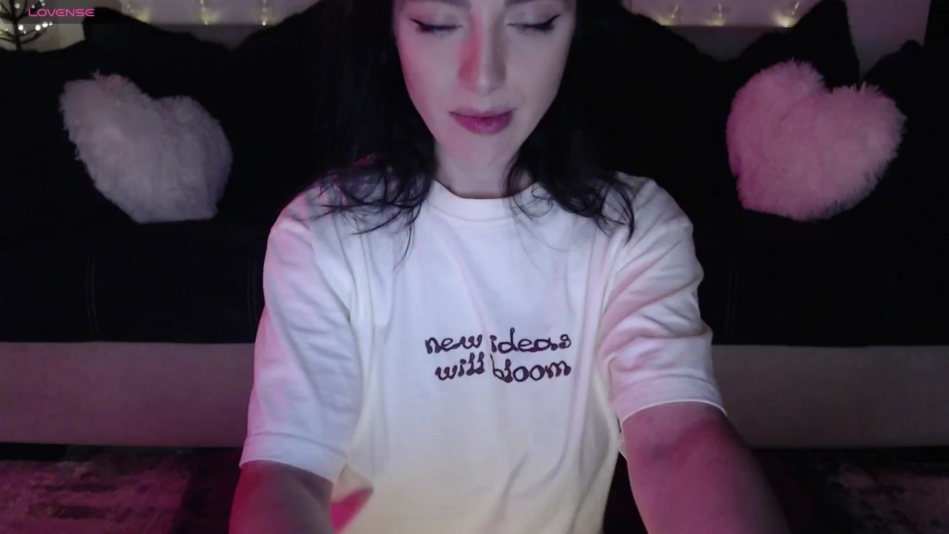 Gallery image thumbnail from IamNOTbaby's myfreecams stream on, 05/04/2024, 13:03 image 10 of 20
