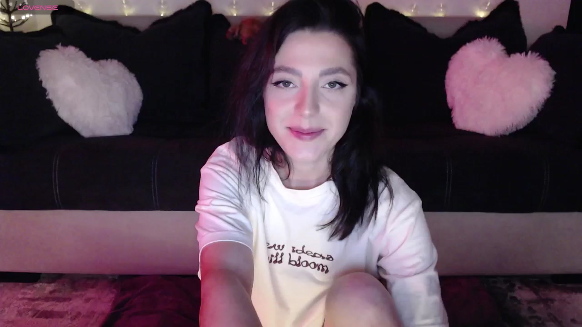 Gallery image thumbnail from IamNOTbaby's myfreecams stream on, 05/04/2024, 13:03 image 2 of 20