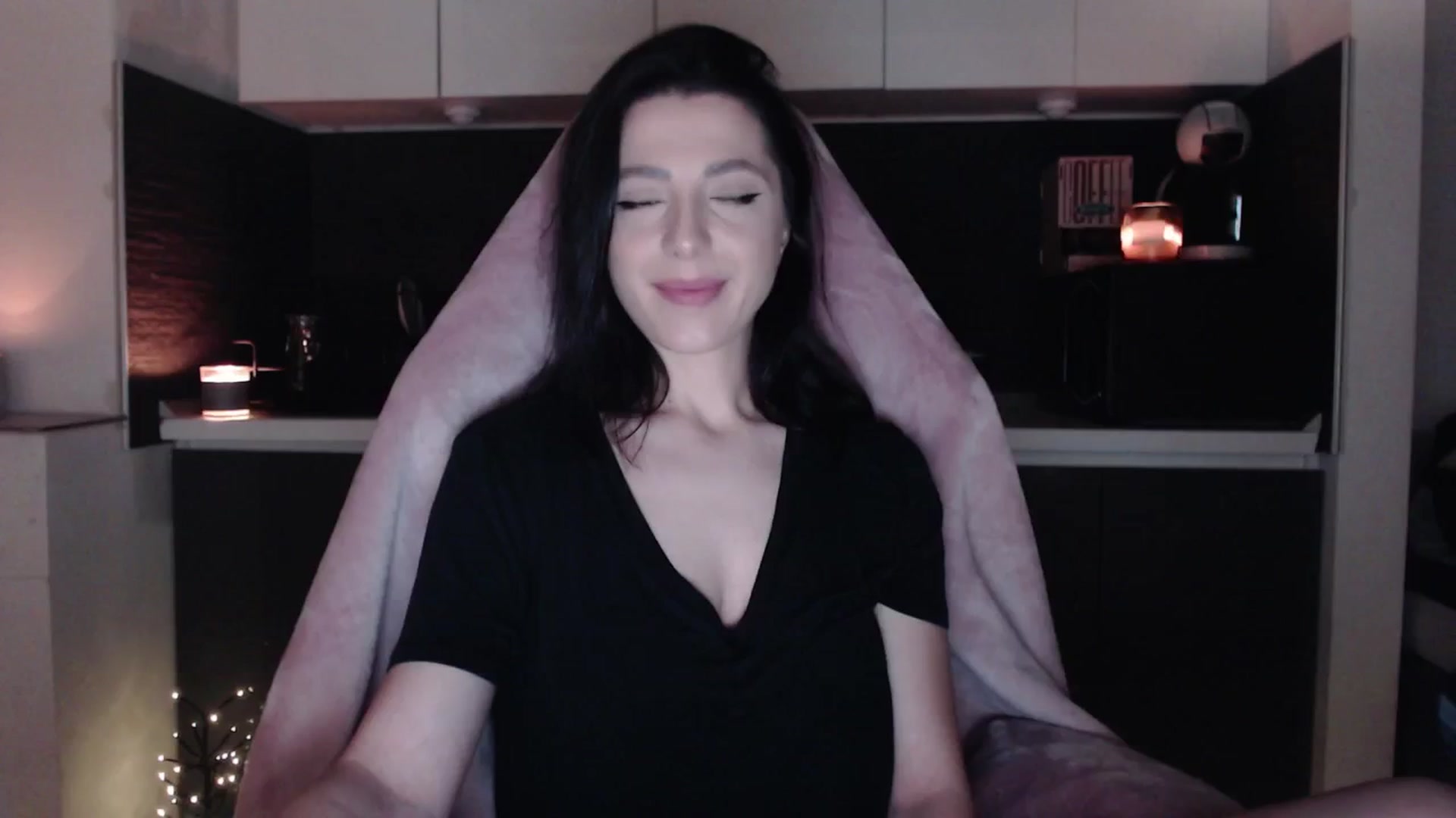 Gallery image thumbnail from IamNOTbaby's myfreecams stream on, 05/17/2024, 20:04 image 8 of 20