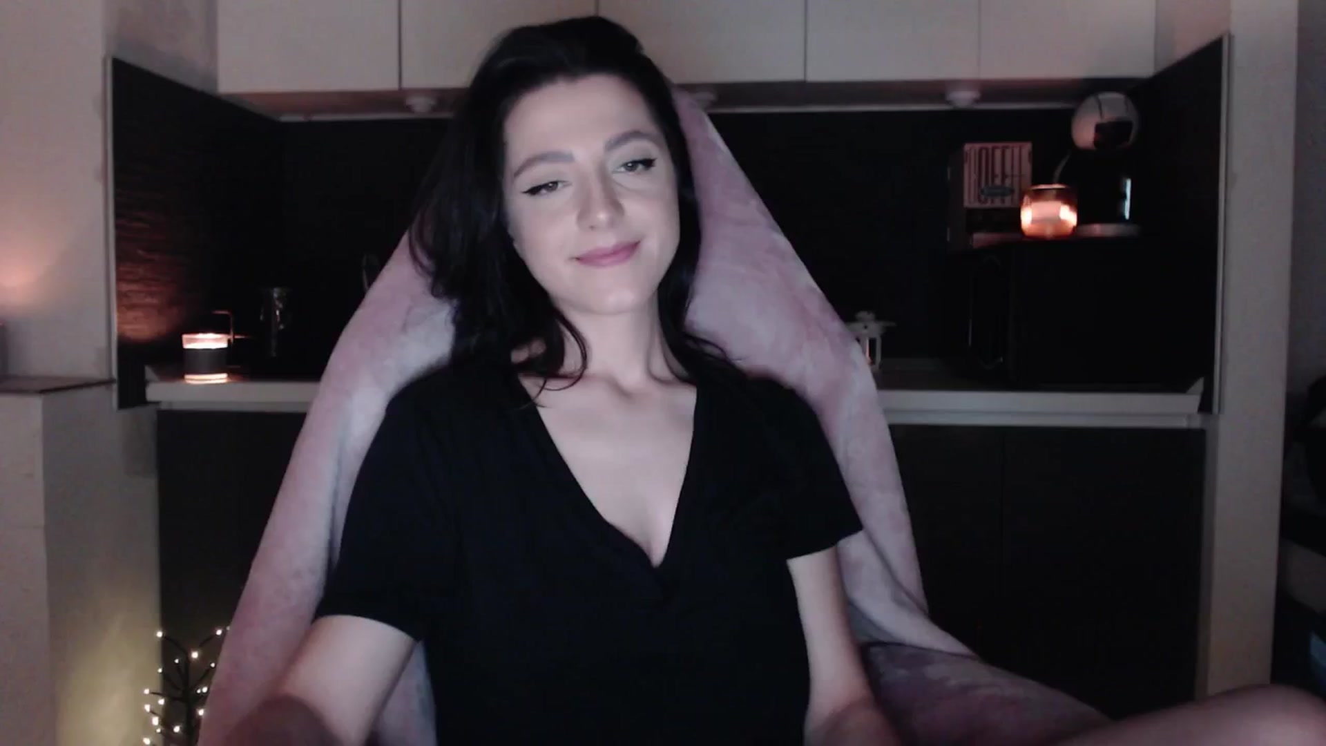 Gallery image thumbnail from IamNOTbaby's myfreecams stream on, 05/17/2024, 20:04 image 11 of 20