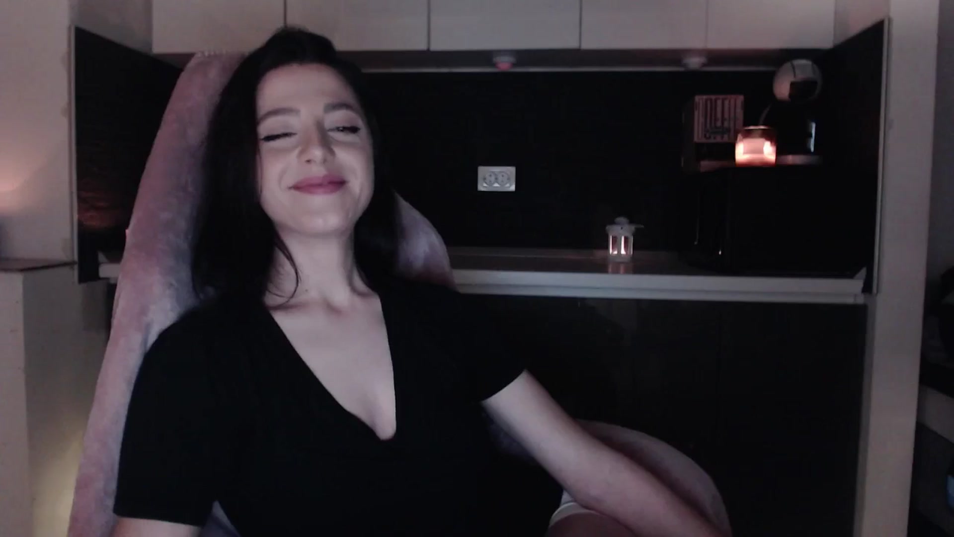Gallery image thumbnail from IamNOTbaby's myfreecams stream on, 05/17/2024, 21:37 image 16 of 20