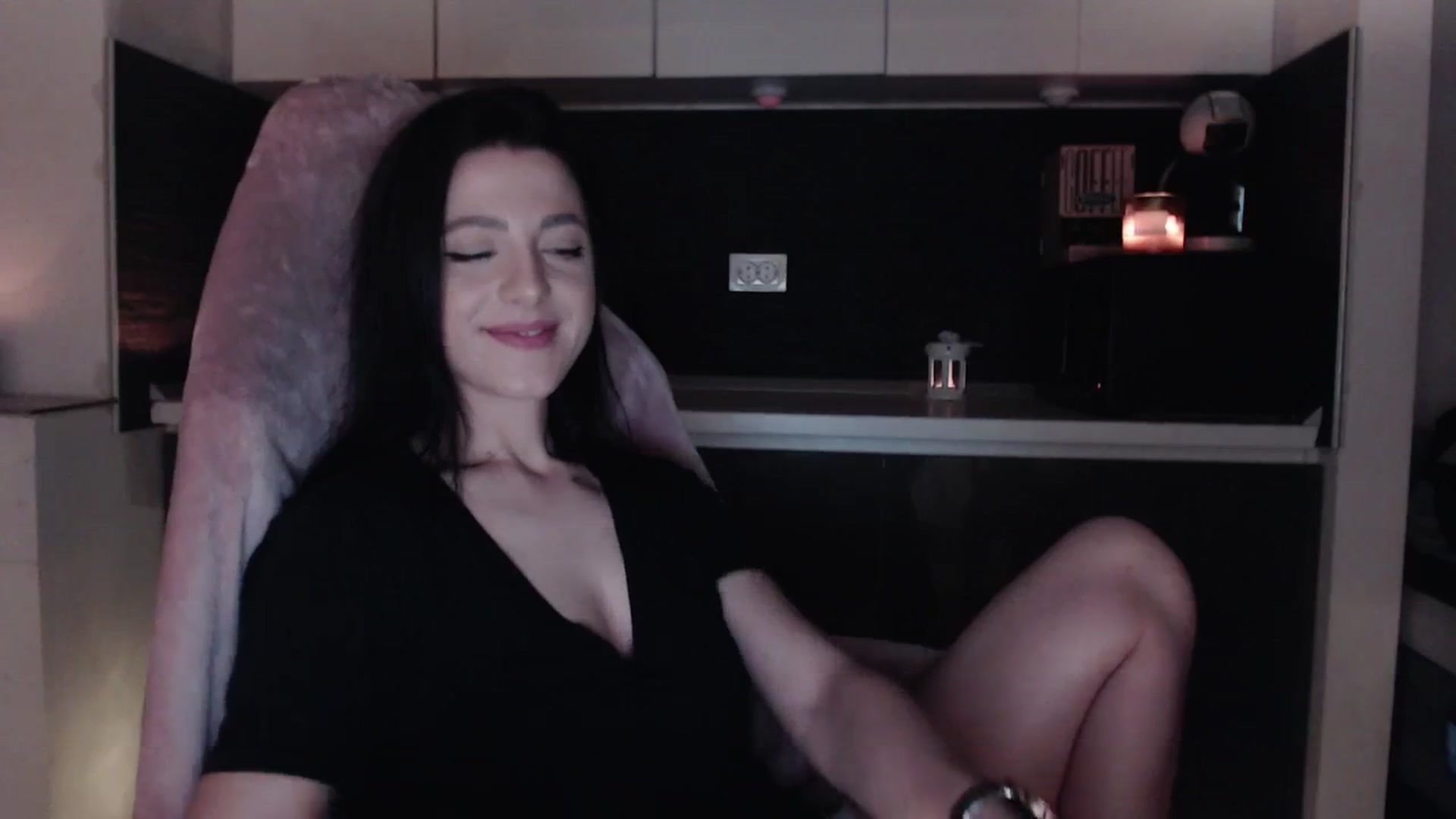 Gallery image thumbnail from IamNOTbaby's myfreecams stream on, 05/17/2024, 21:37 image 8 of 20