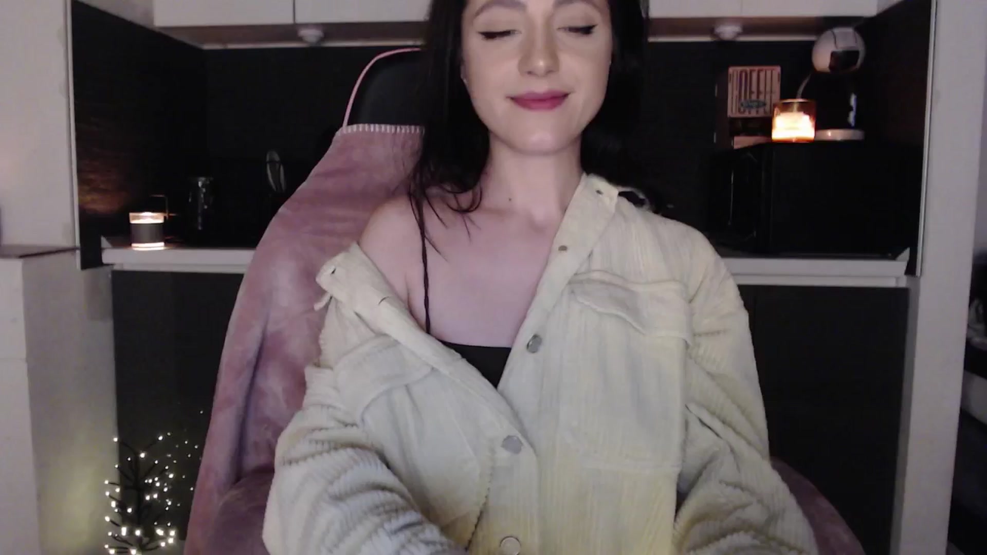 Gallery image thumbnail from IamNOTbaby's myfreecams stream on, 05/18/2024, 24:36 image 19 of 20