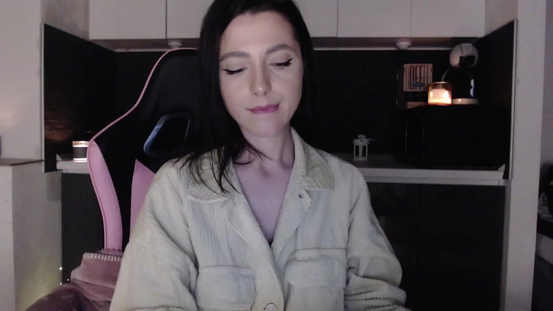Gallery image thumbnail from IamNOTbaby's myfreecams stream on, 05/18/2024, 02:18 image 1 of 20