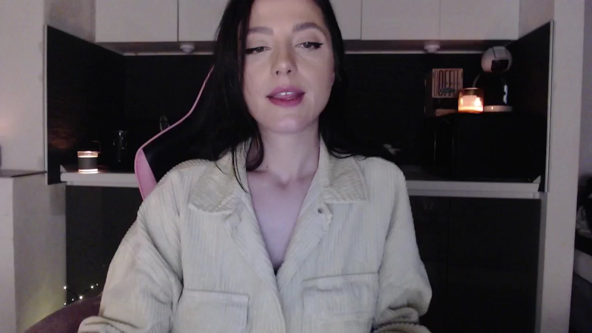 Gallery image thumbnail from IamNOTbaby's myfreecams stream on, 05/18/2024, 02:18 image 17 of 20