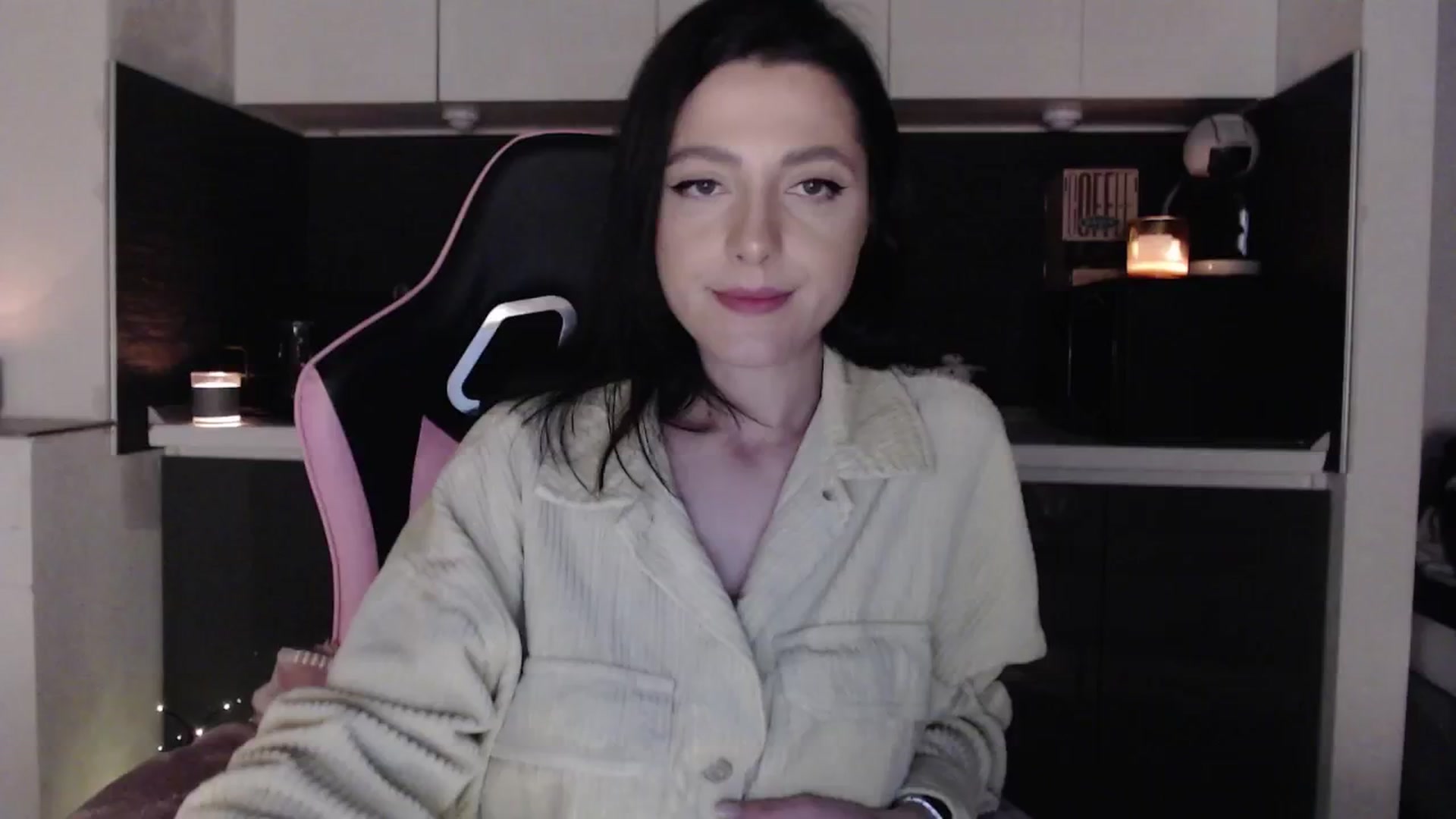 Gallery image thumbnail from IamNOTbaby's myfreecams stream on, 05/18/2024, 02:18 image 3 of 20