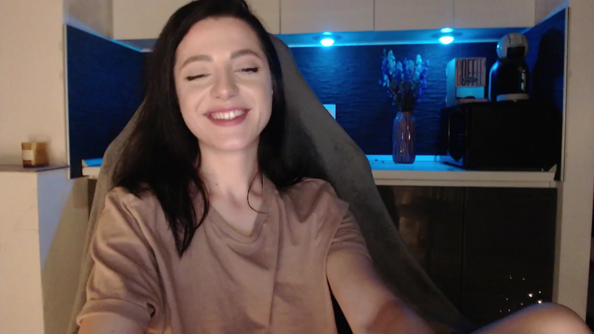 Gallery image thumbnail from IamNOTbaby's myfreecams stream on, 05/27/2024, 01:41 image 4 of 20