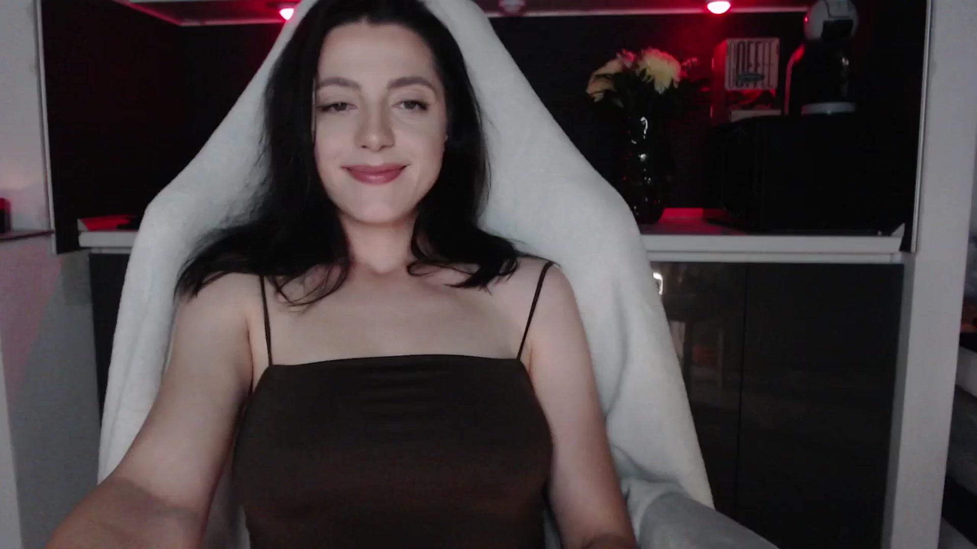 Gallery image thumbnail from IamNOTbaby's myfreecams stream on, 06/10/2024, 24:03 image 10 of 20