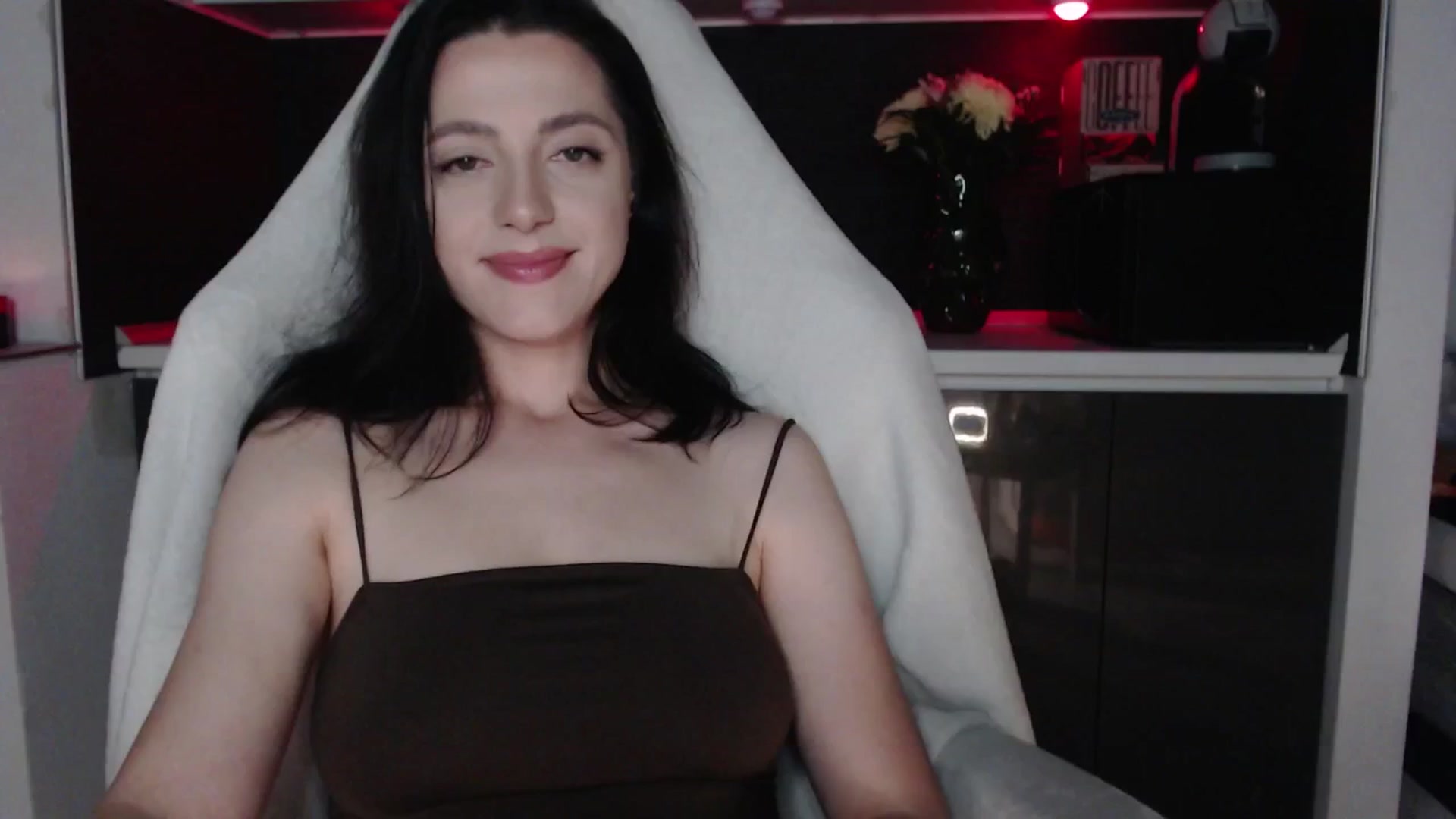 Gallery image thumbnail from IamNOTbaby's myfreecams stream on, 06/10/2024, 24:03 image 13 of 20