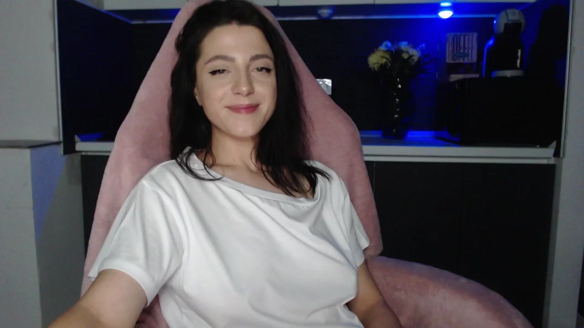 Gallery image thumbnail from IamNOTbaby's myfreecams stream on, 06/14/2024, 21:36 image 7 of 20