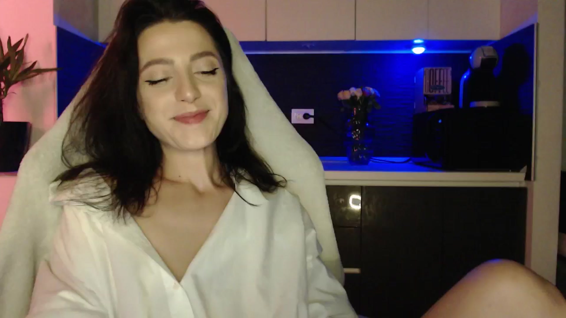 Gallery image thumbnail from IamNOTbaby's myfreecams stream on, 06/29/2024, 14:30 image 3 of 20