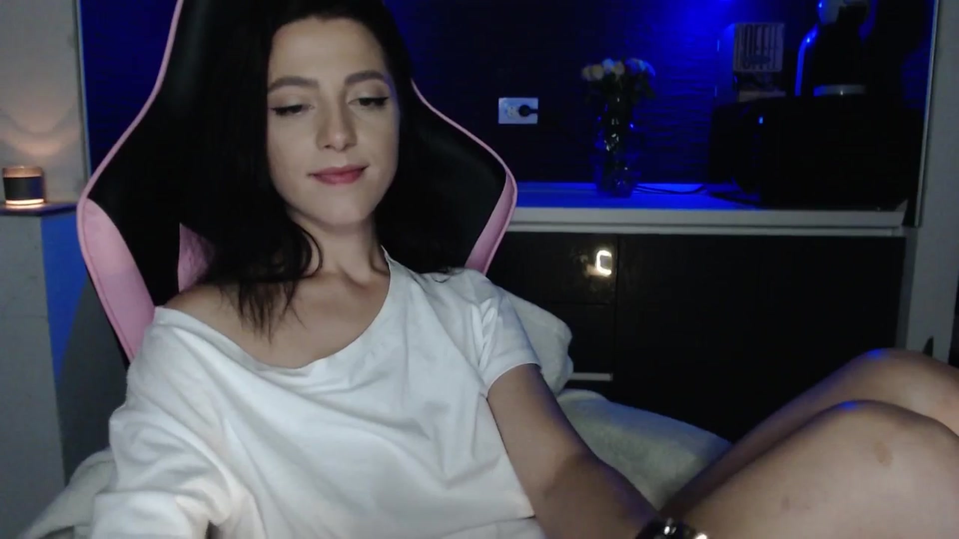Gallery image thumbnail from IamNOTbaby's myfreecams stream on, 06/29/2024, 23:19 image 18 of 20