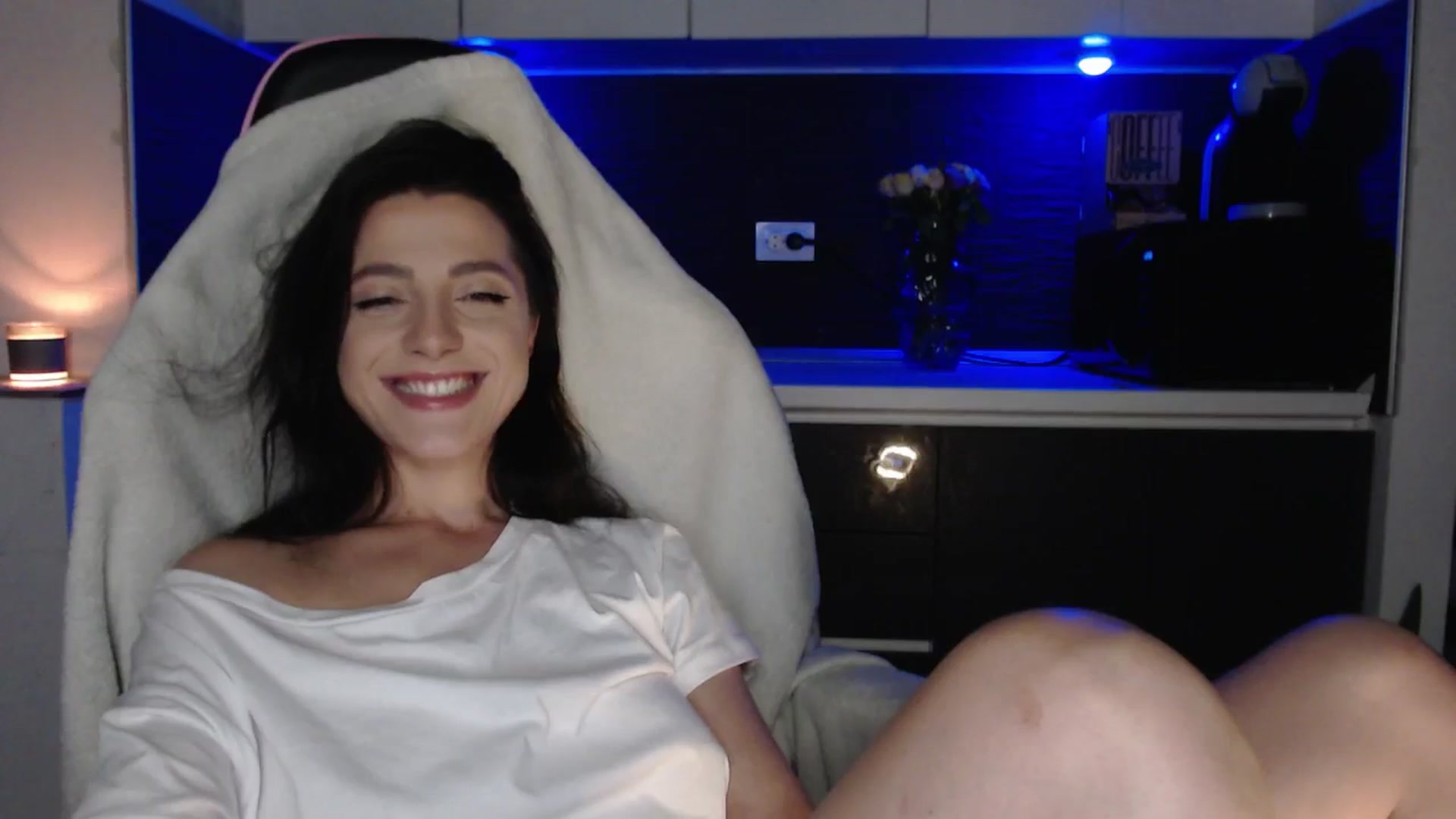 Gallery image thumbnail from IamNOTbaby's myfreecams stream on, 06/29/2024, 23:19 image 6 of 20