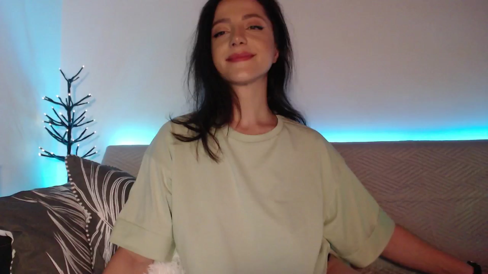 Gallery image thumbnail from IamNOTbaby's myfreecams stream on, 07/06/2024, 24:04 image 10 of 20