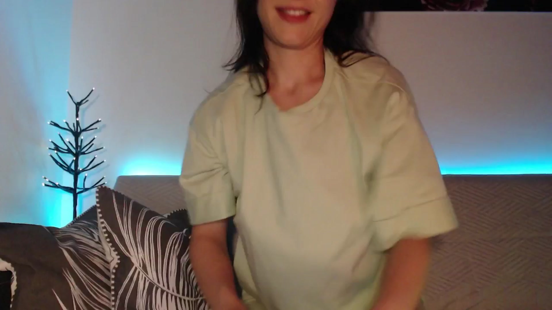 Gallery image thumbnail from IamNOTbaby's myfreecams stream on, 07/06/2024, 01:21 image 10 of 20