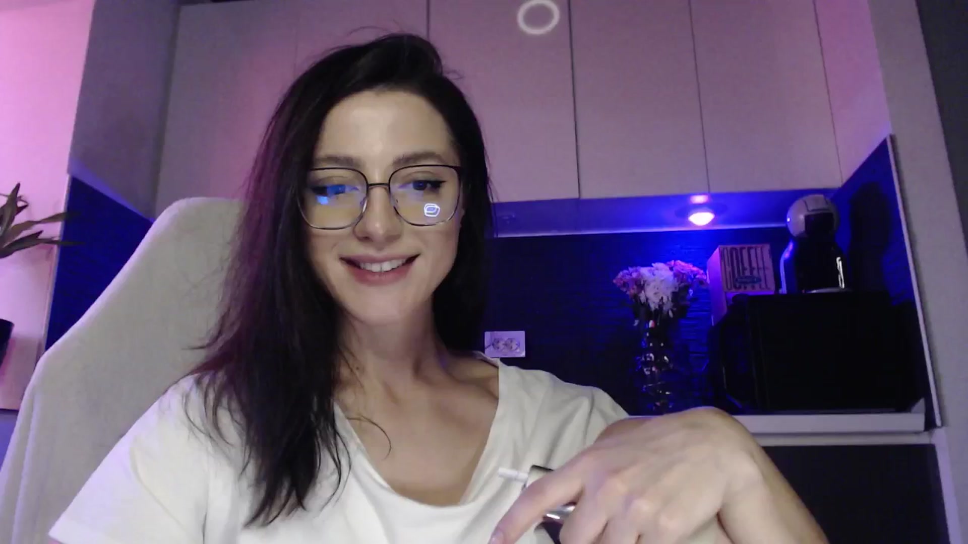 Gallery image thumbnail from IamNOTbaby's myfreecams stream on, 07/31/2024, 03:41 image 19 of 20