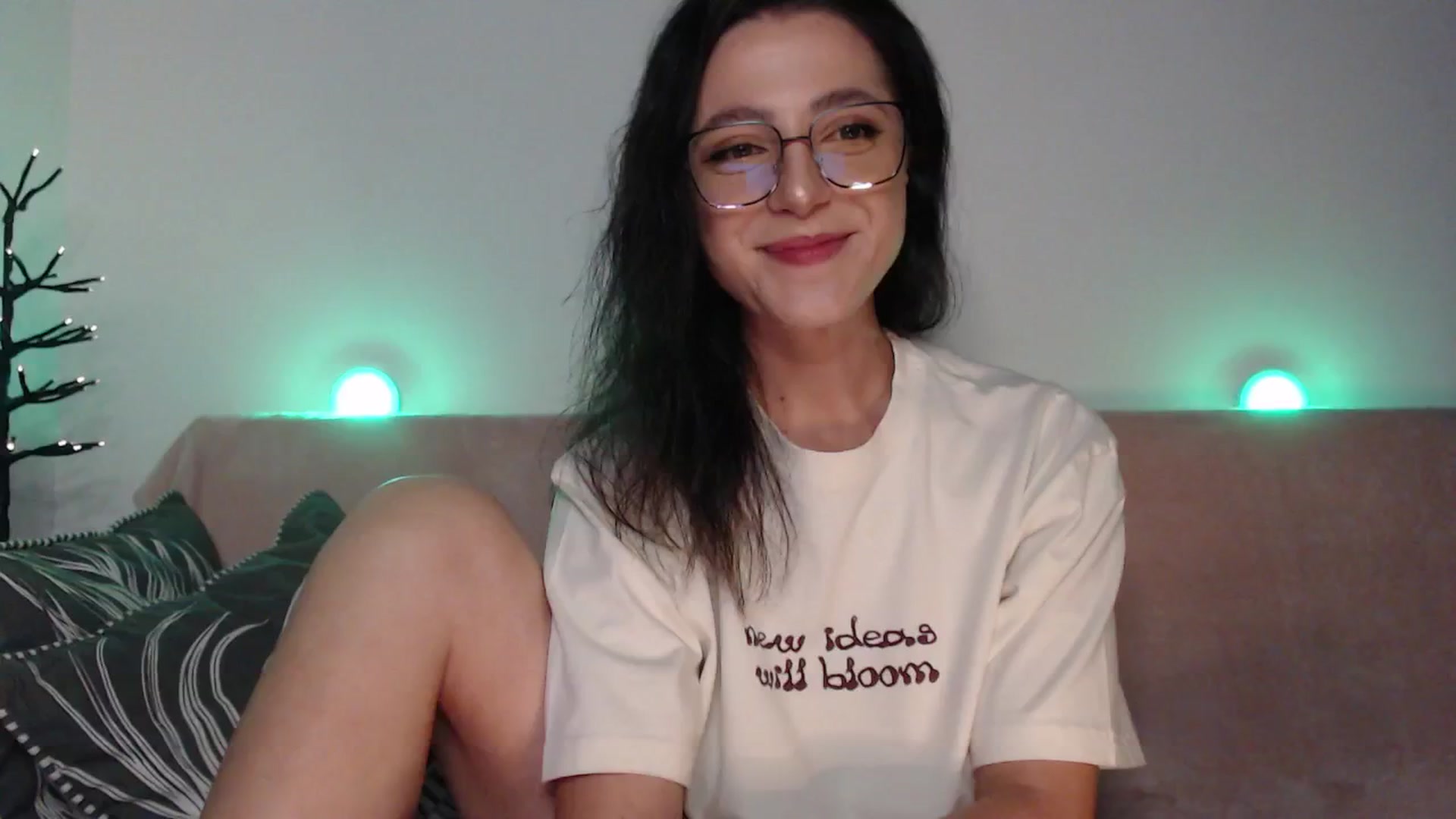 Gallery image thumbnail from IamNOTbaby's myfreecams stream on, 08/06/2024, 22:08 image 20 of 20