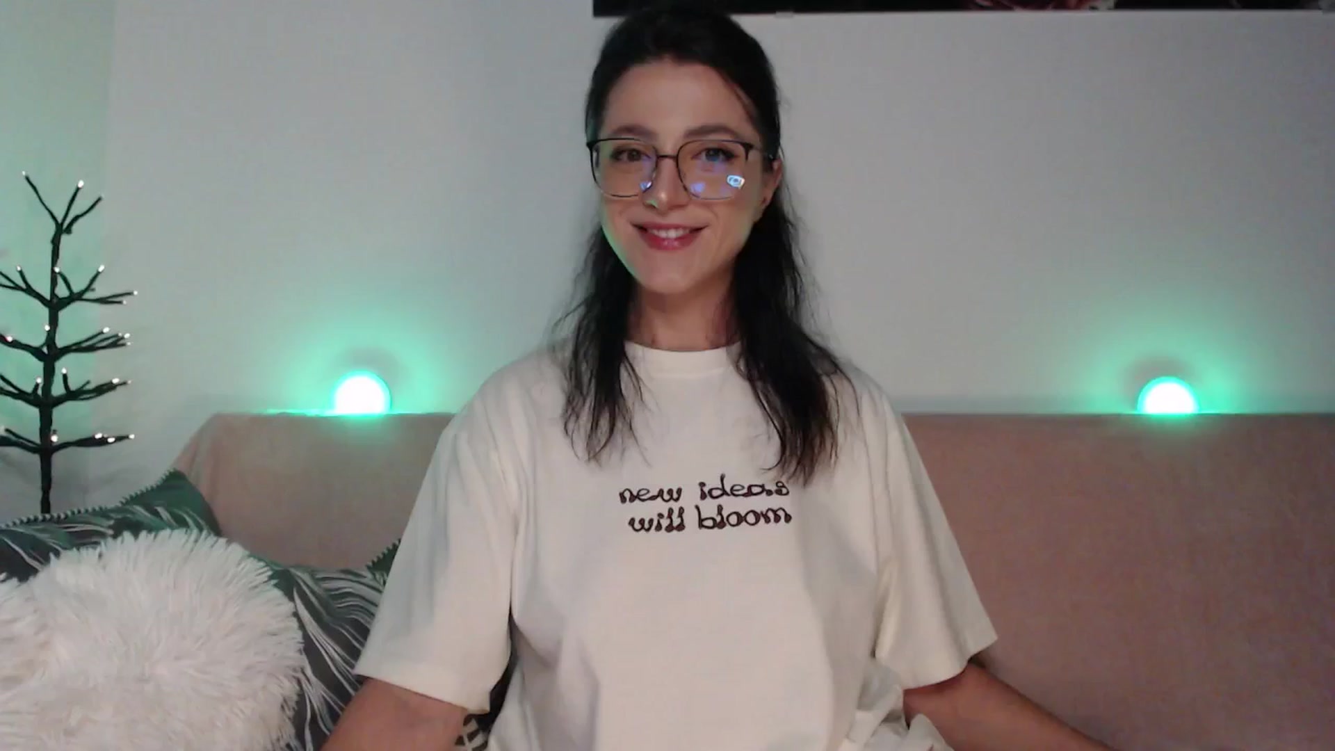 Gallery image thumbnail from IamNOTbaby's myfreecams stream on, 08/06/2024, 22:08 image 2 of 20