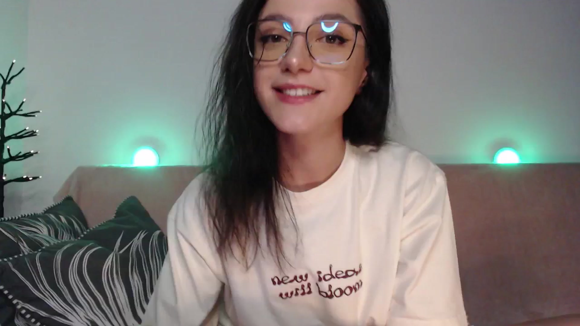 Gallery image thumbnail from IamNOTbaby's myfreecams stream on, 08/07/2024, 24:26 image 6 of 20