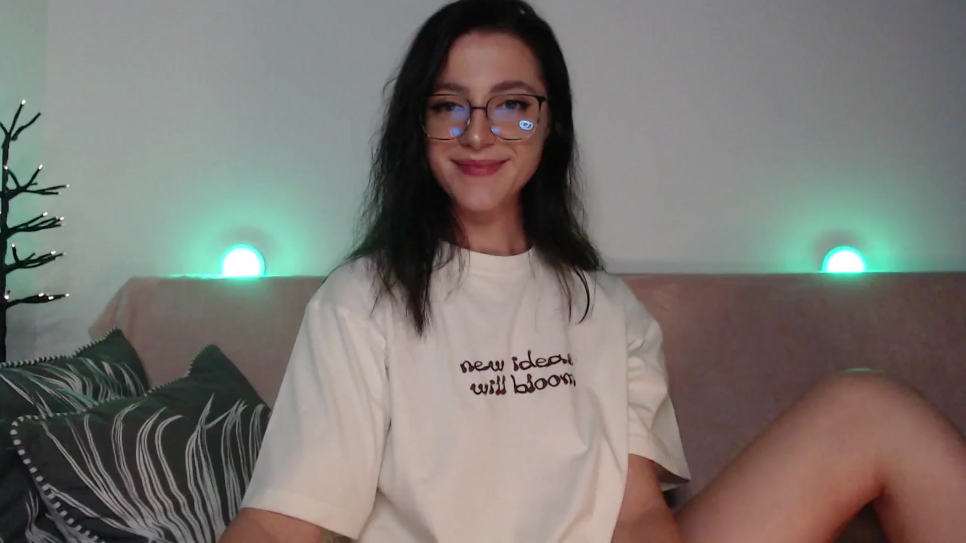 Gallery image thumbnail from IamNOTbaby's myfreecams stream on, 08/07/2024, 24:26 image 8 of 20