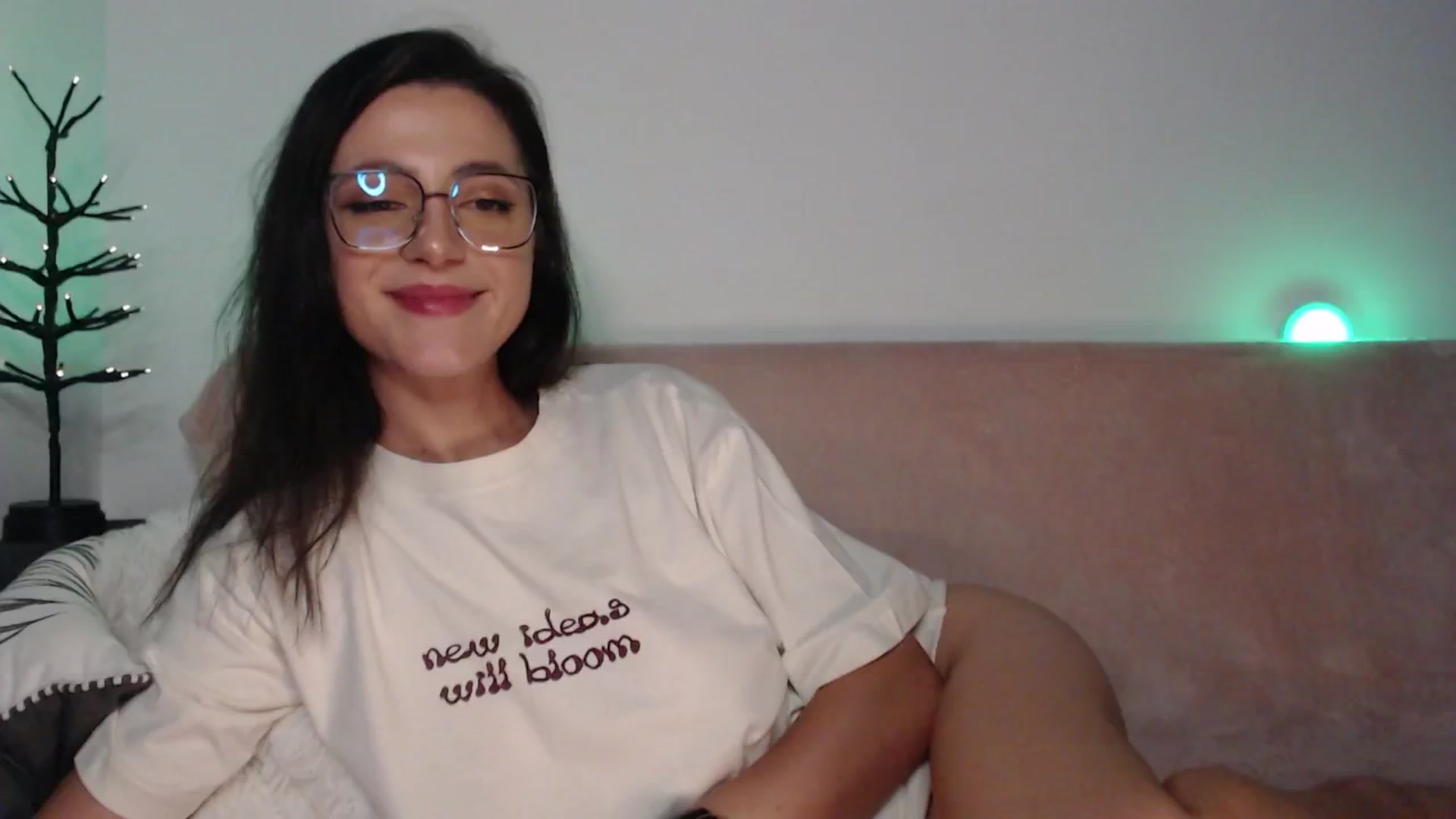 Gallery image thumbnail from IamNOTbaby's myfreecams stream on, 08/07/2024, 02:58 image 3 of 20